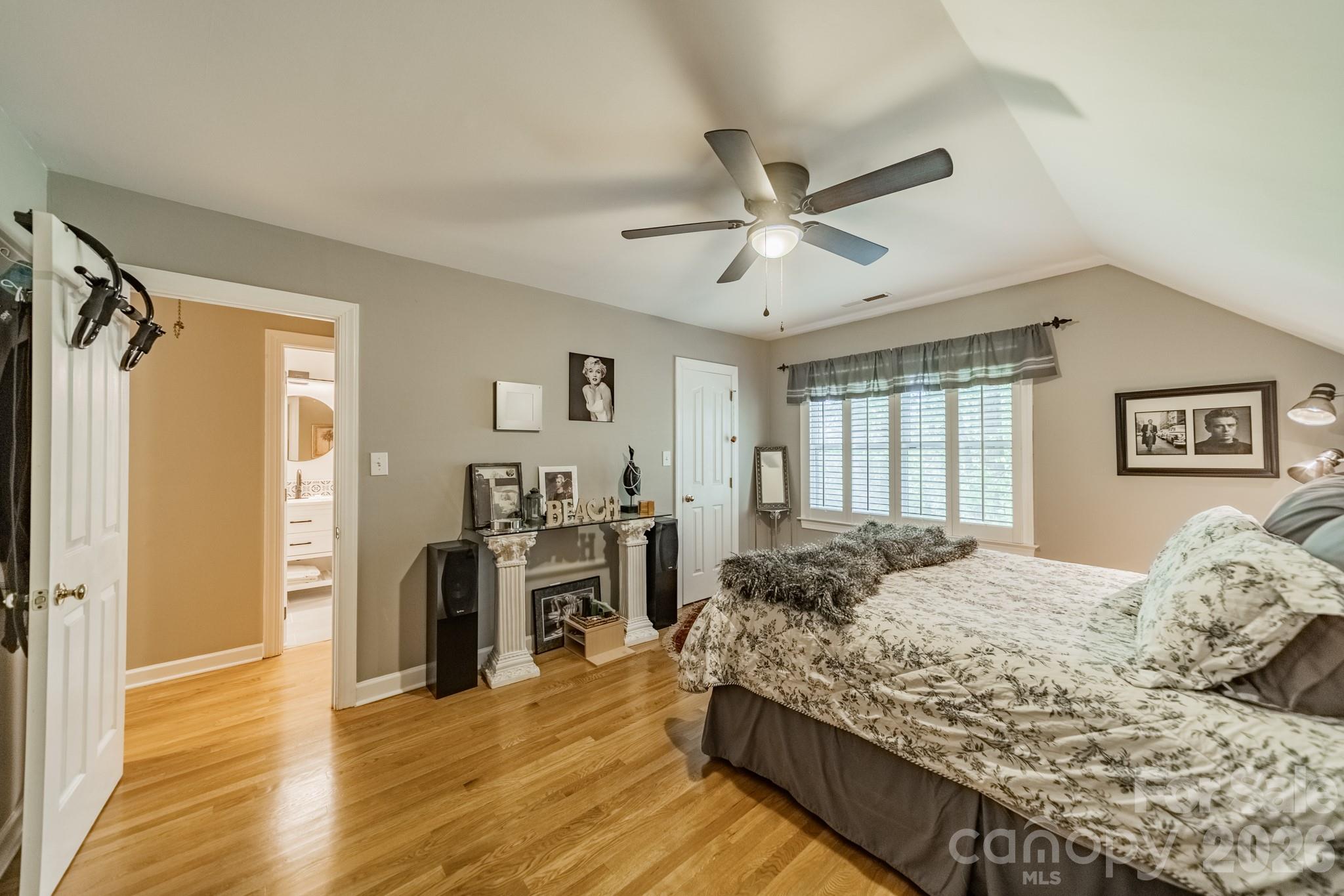 11043 Seven Coves Drive Property Photo 33