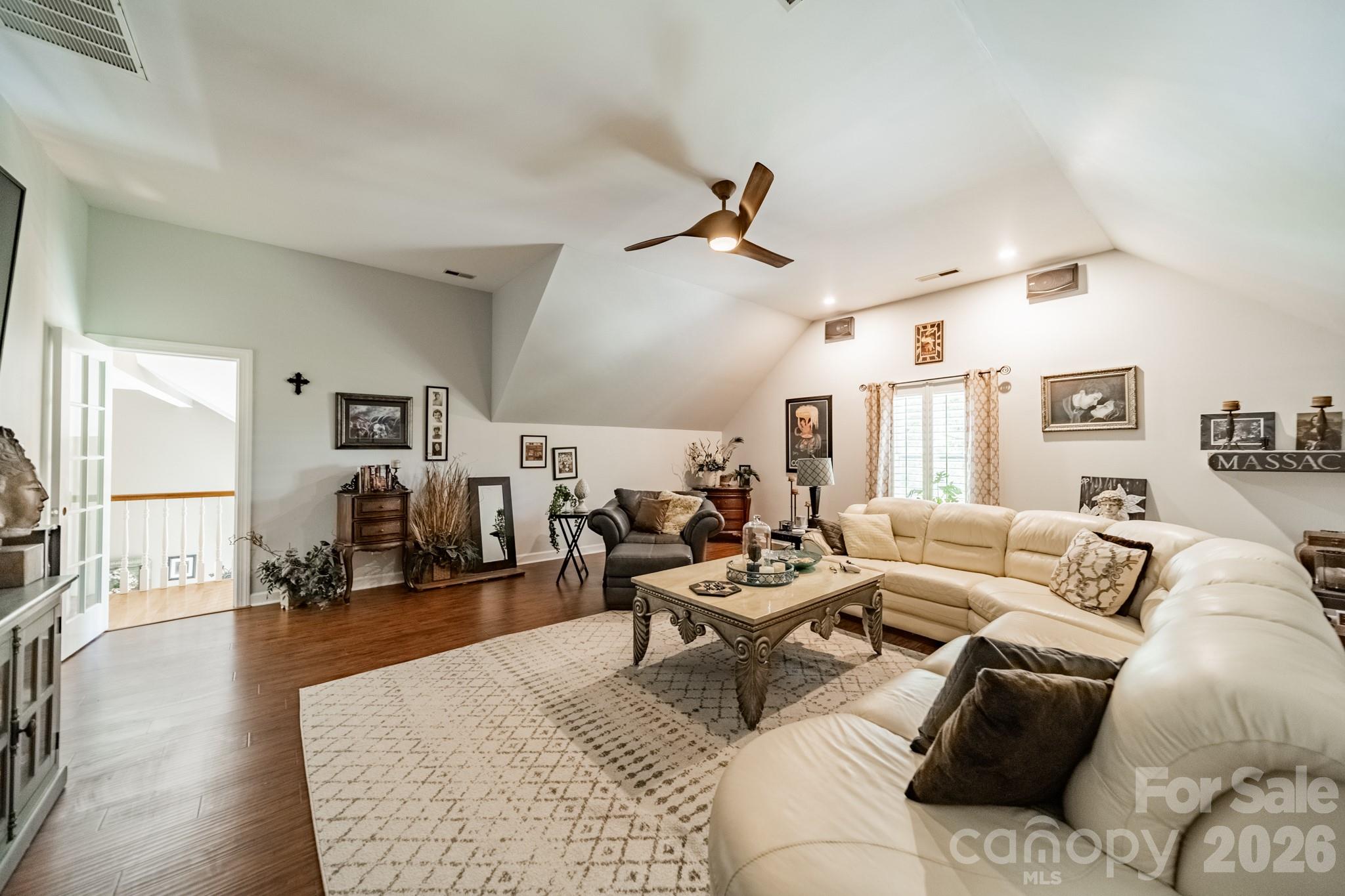 11043 Seven Coves Drive Property Photo 39