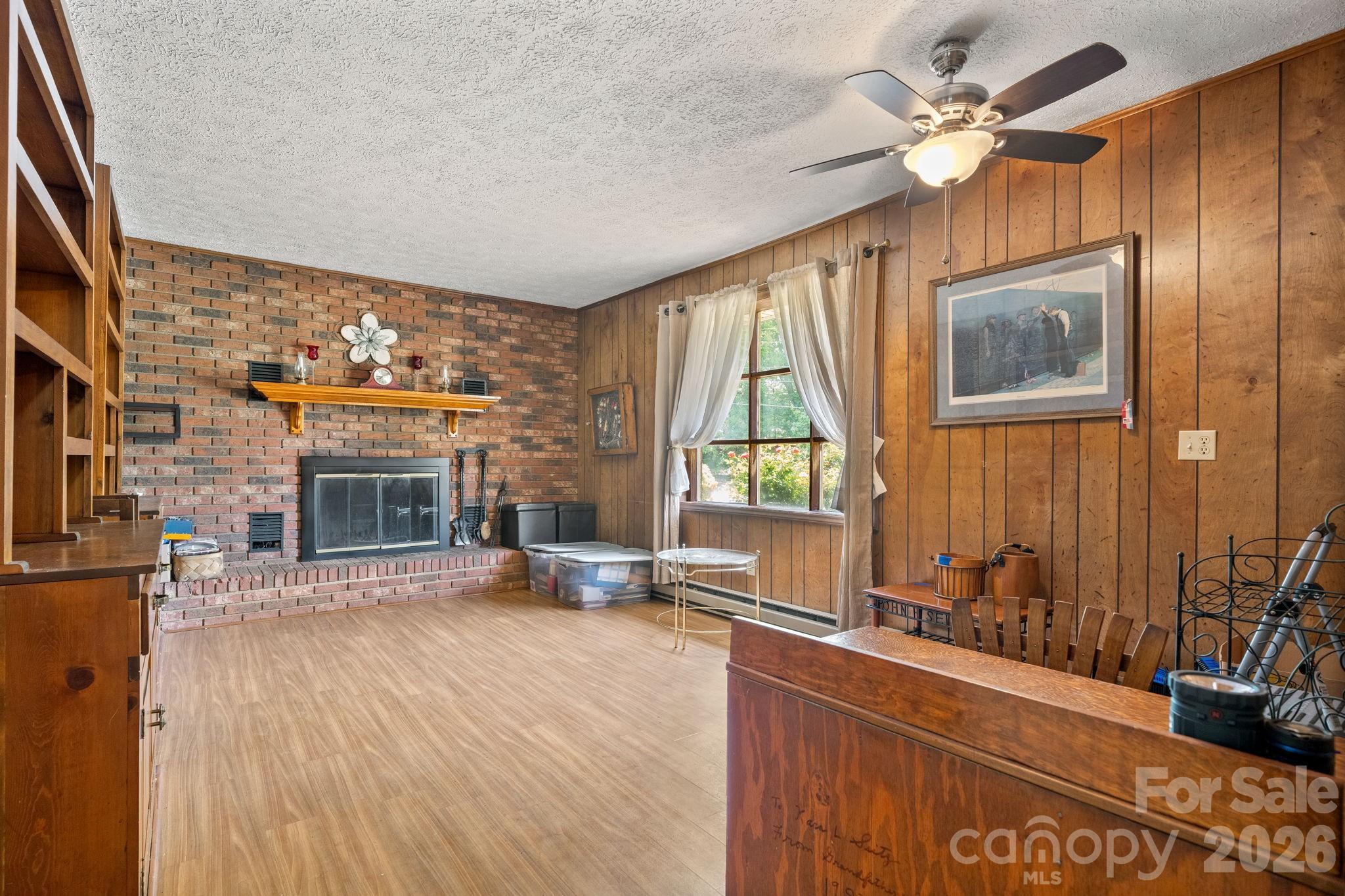 2881 Highline Avenue Property Photo 6