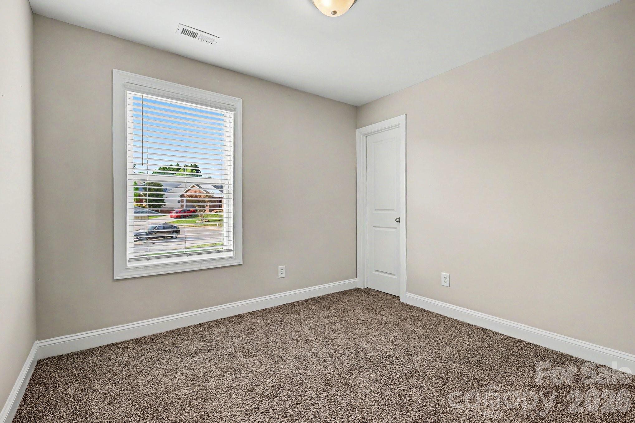 1573 Mayfair Drive Property Photo 13