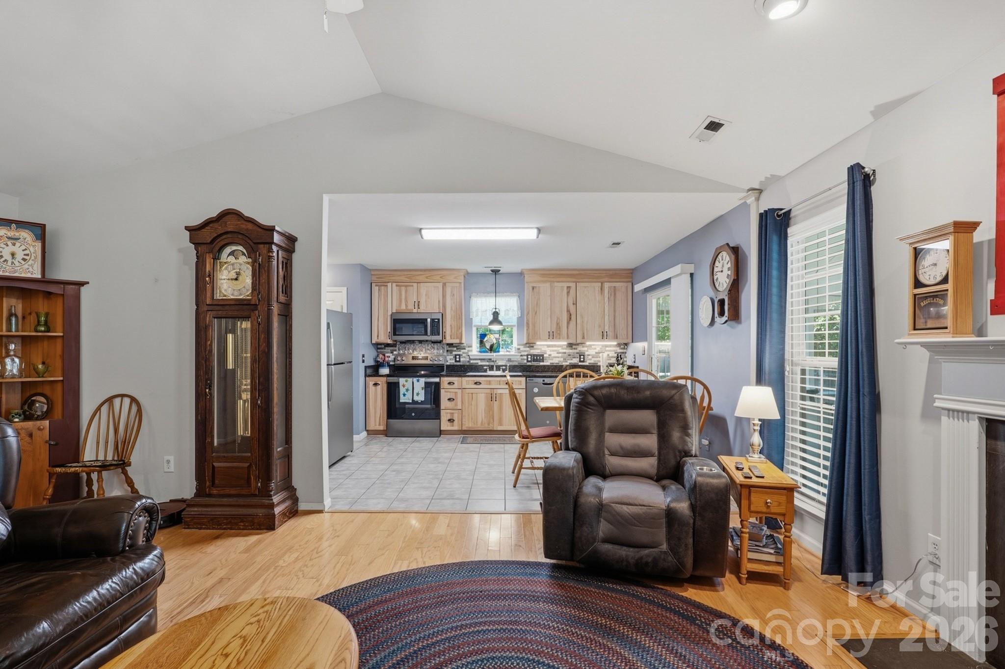 1118 Slate Ridge Road Property Photo 8