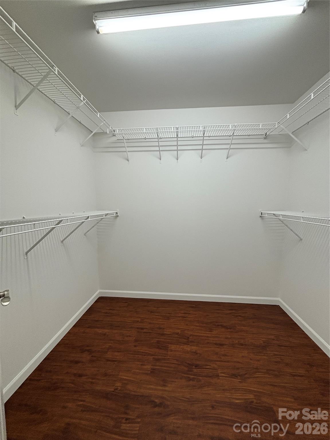 450 Glencrest Drive Property Photo 14