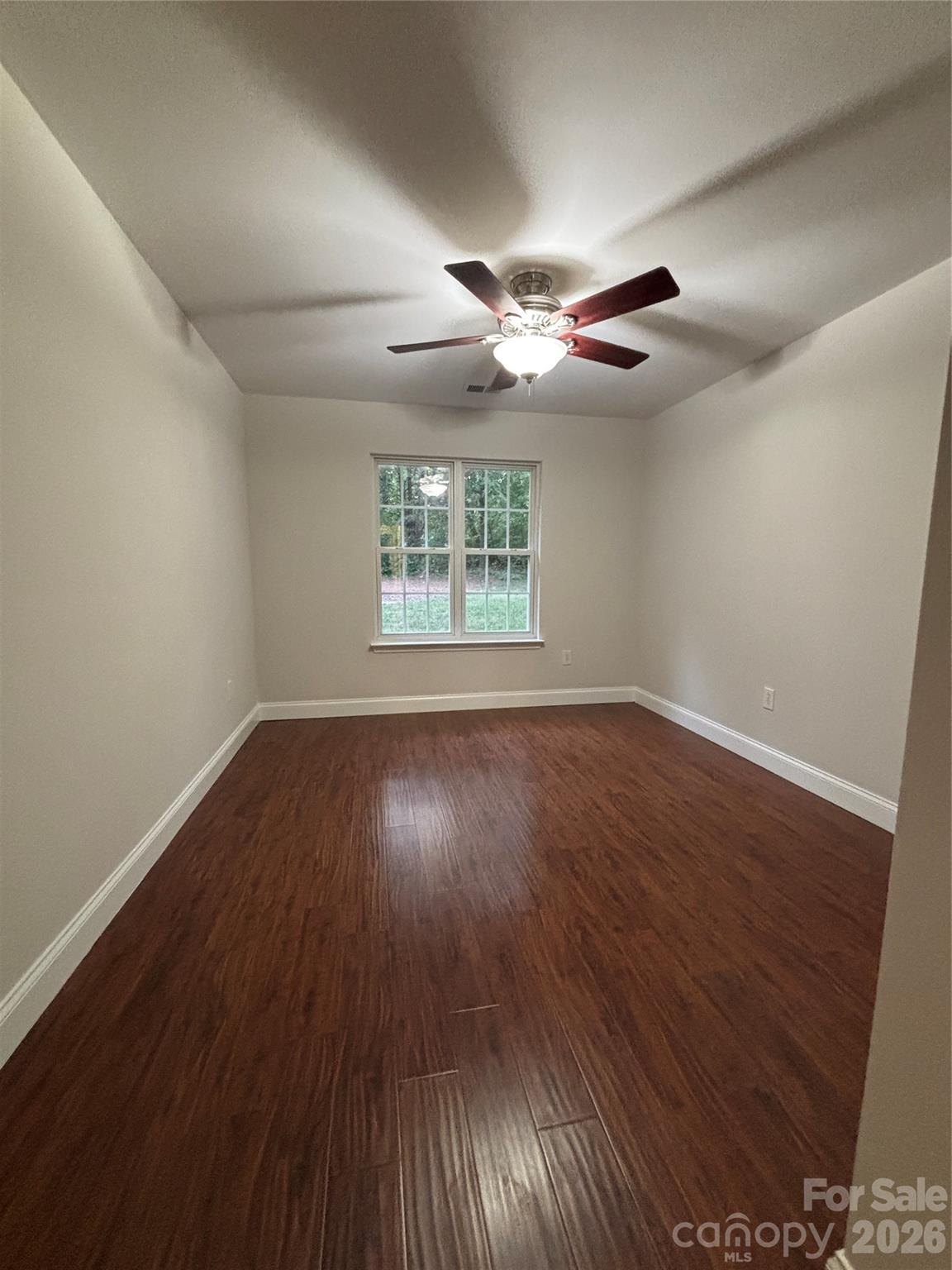 450 Glencrest Drive Property Photo 18