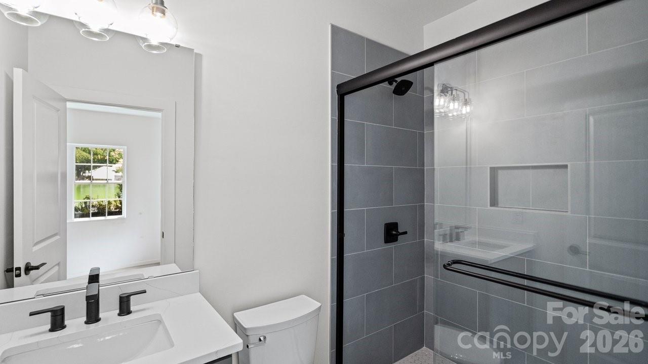 2160 Fieldcrest Avenue Property Photo 11