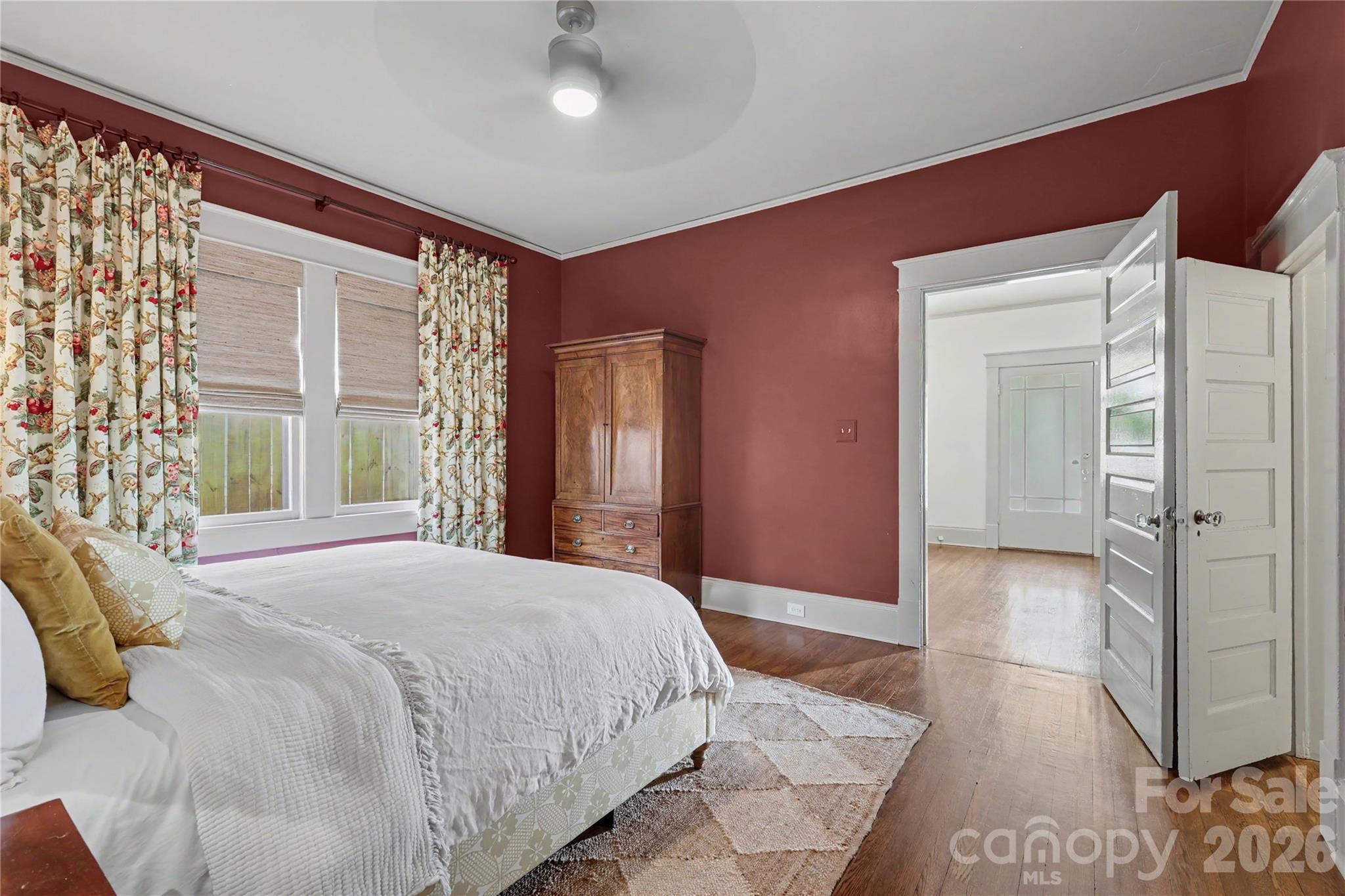 118 E Miller Street Property Photo 16