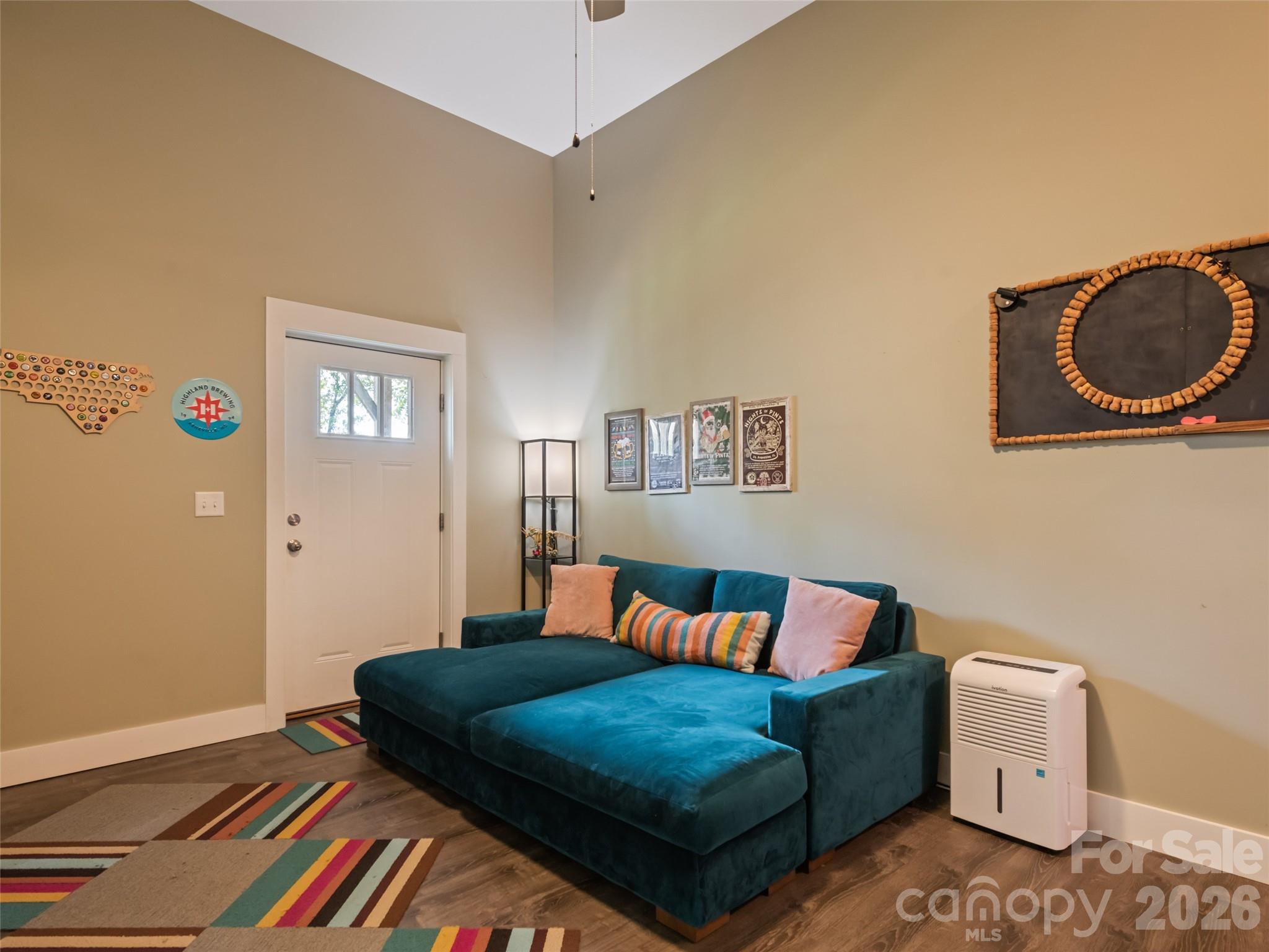 221 Northside Street Property Photo 29