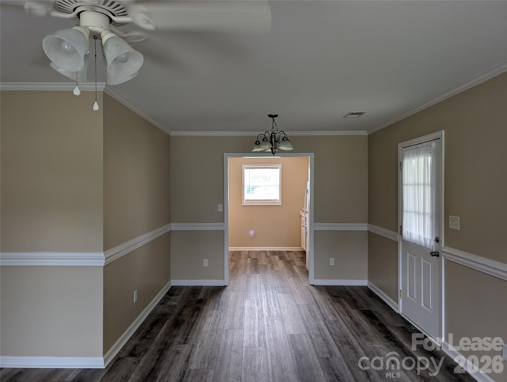 421 West Avenue Property Photo 3