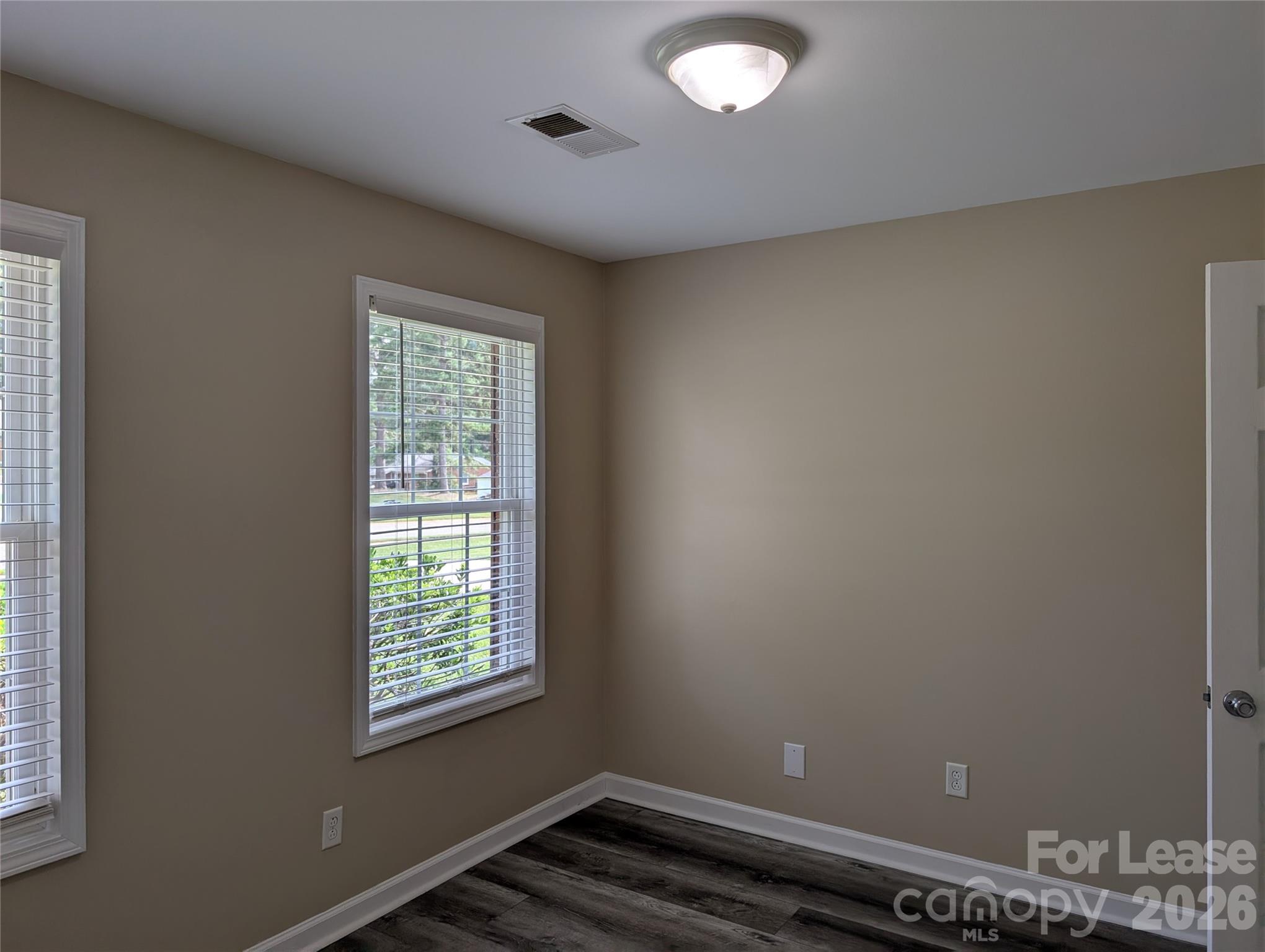 421 West Avenue Property Photo 10