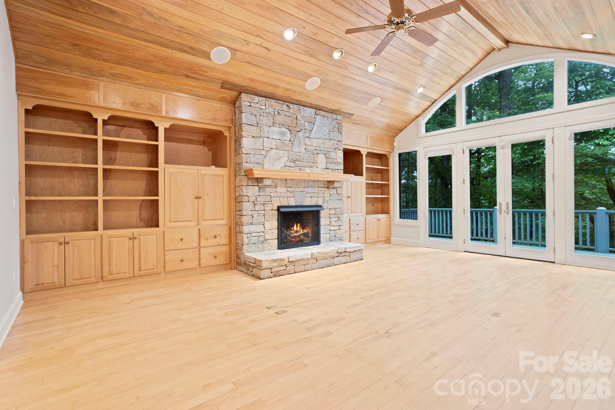 132 Berry Creek Drive Property Photo 7