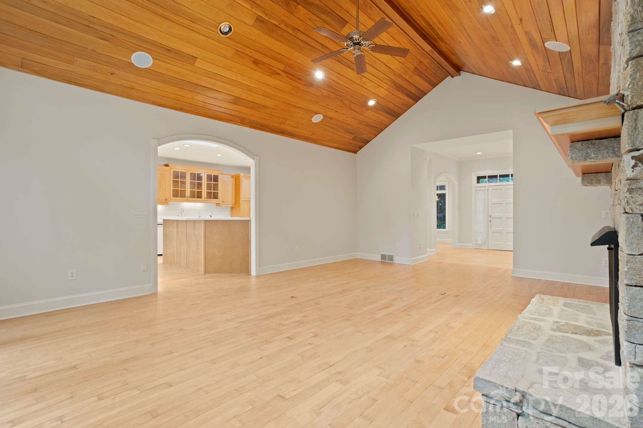 132 Berry Creek Drive Property Photo 9