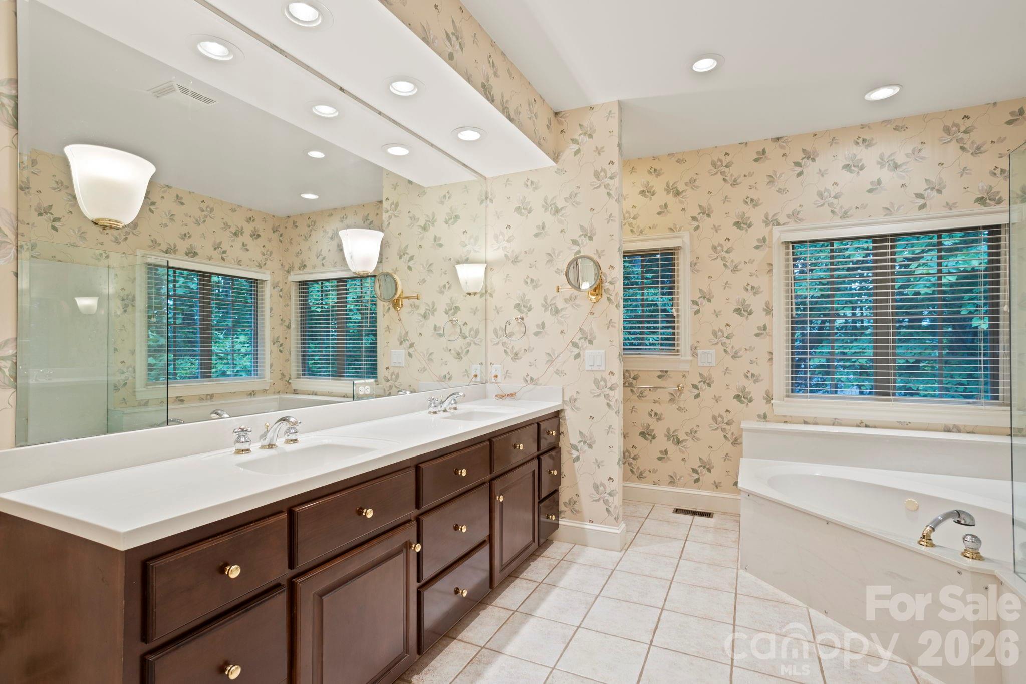 132 Berry Creek Drive Property Photo 25