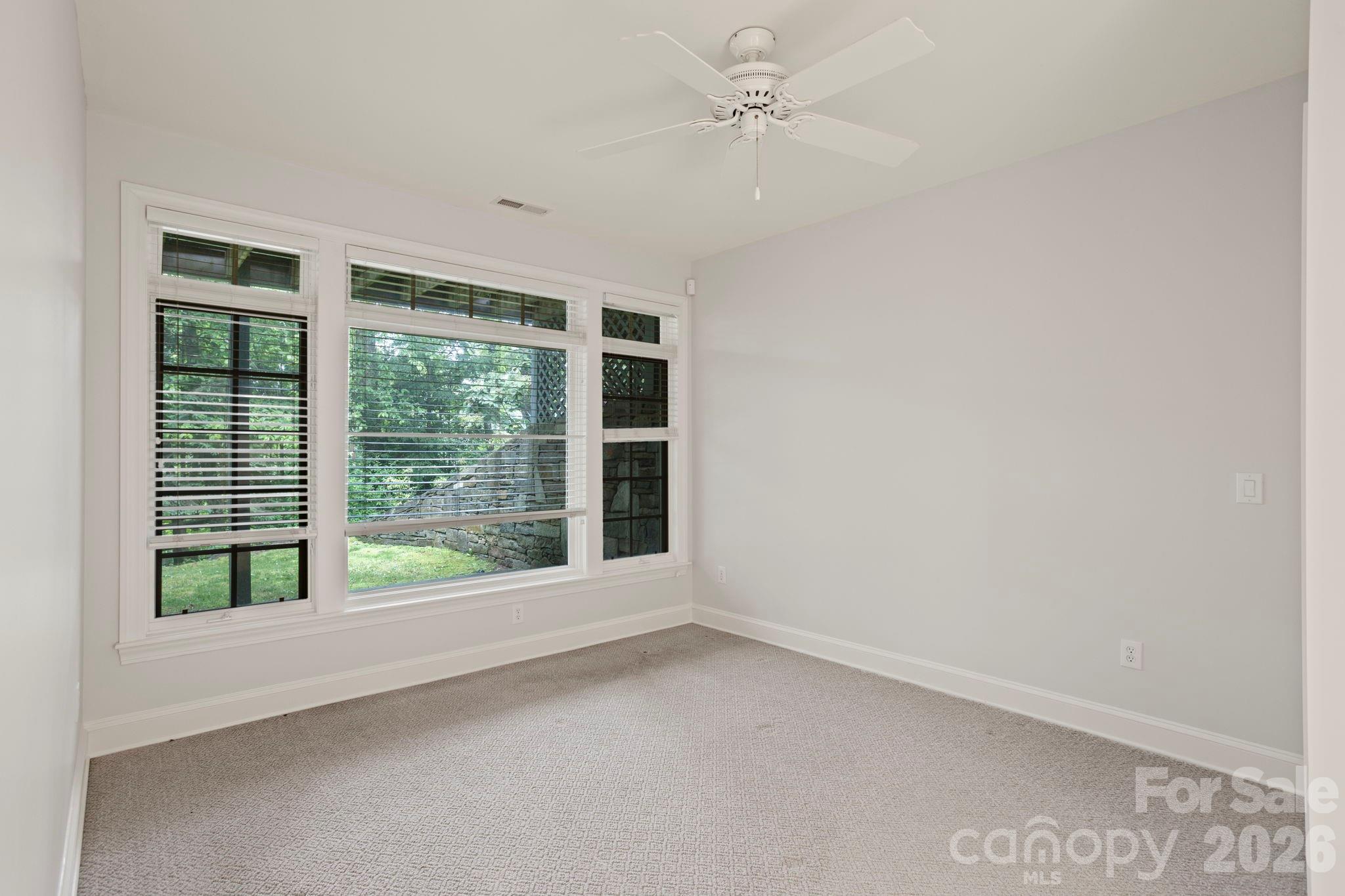 132 Berry Creek Drive Property Photo 33