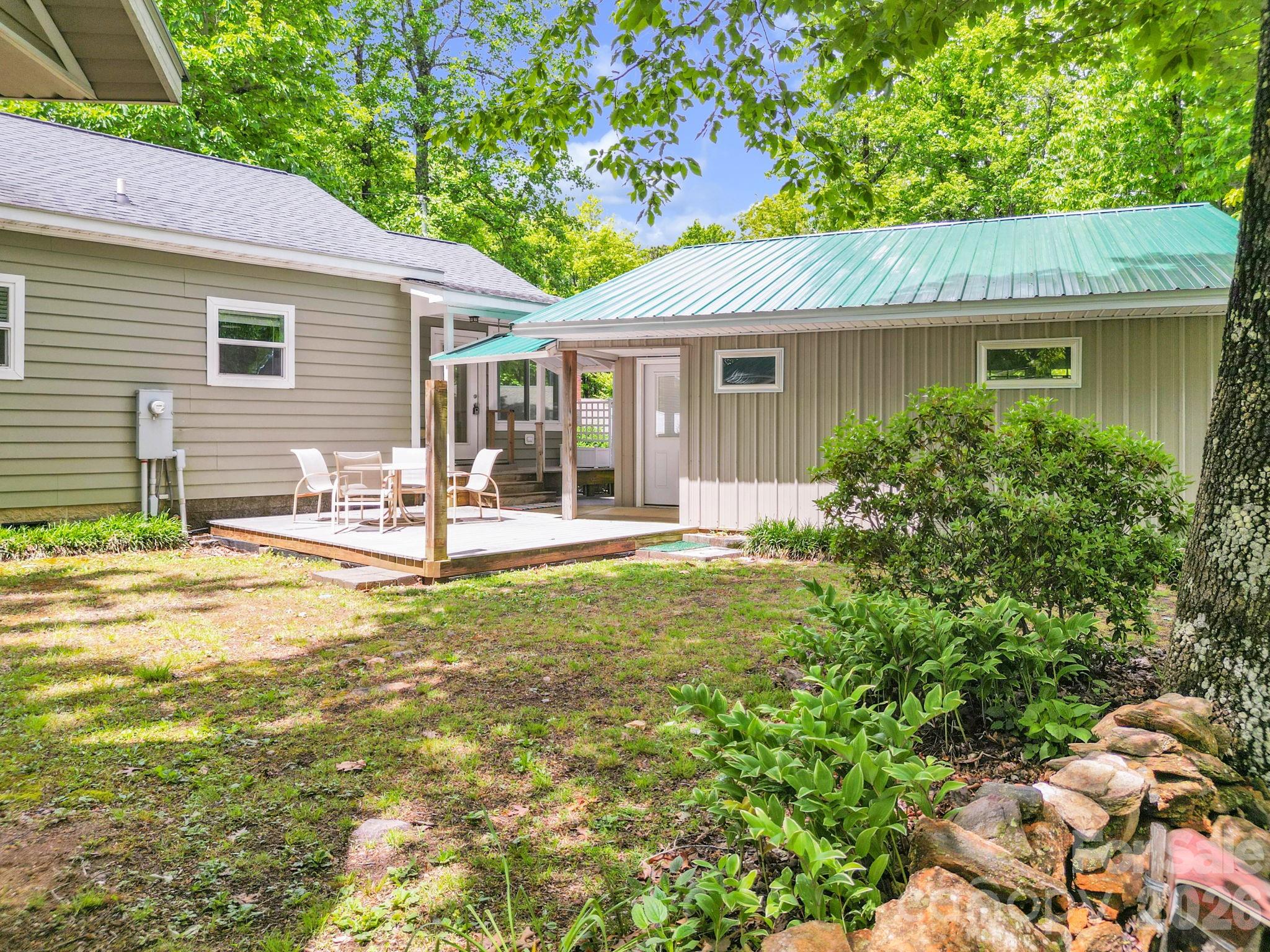 189 Friendly Circle Property Photo 27