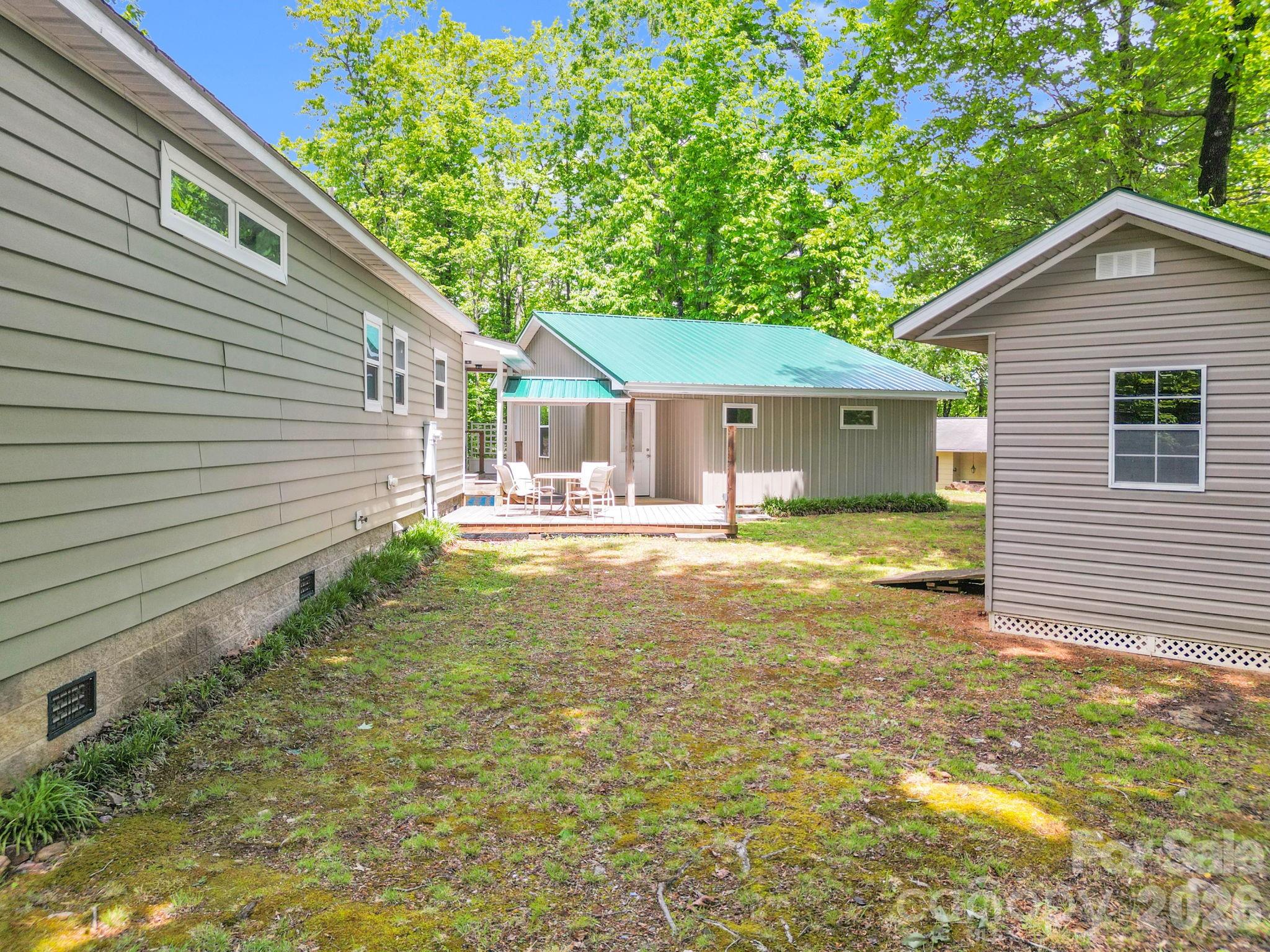 189 Friendly Circle Property Photo 28