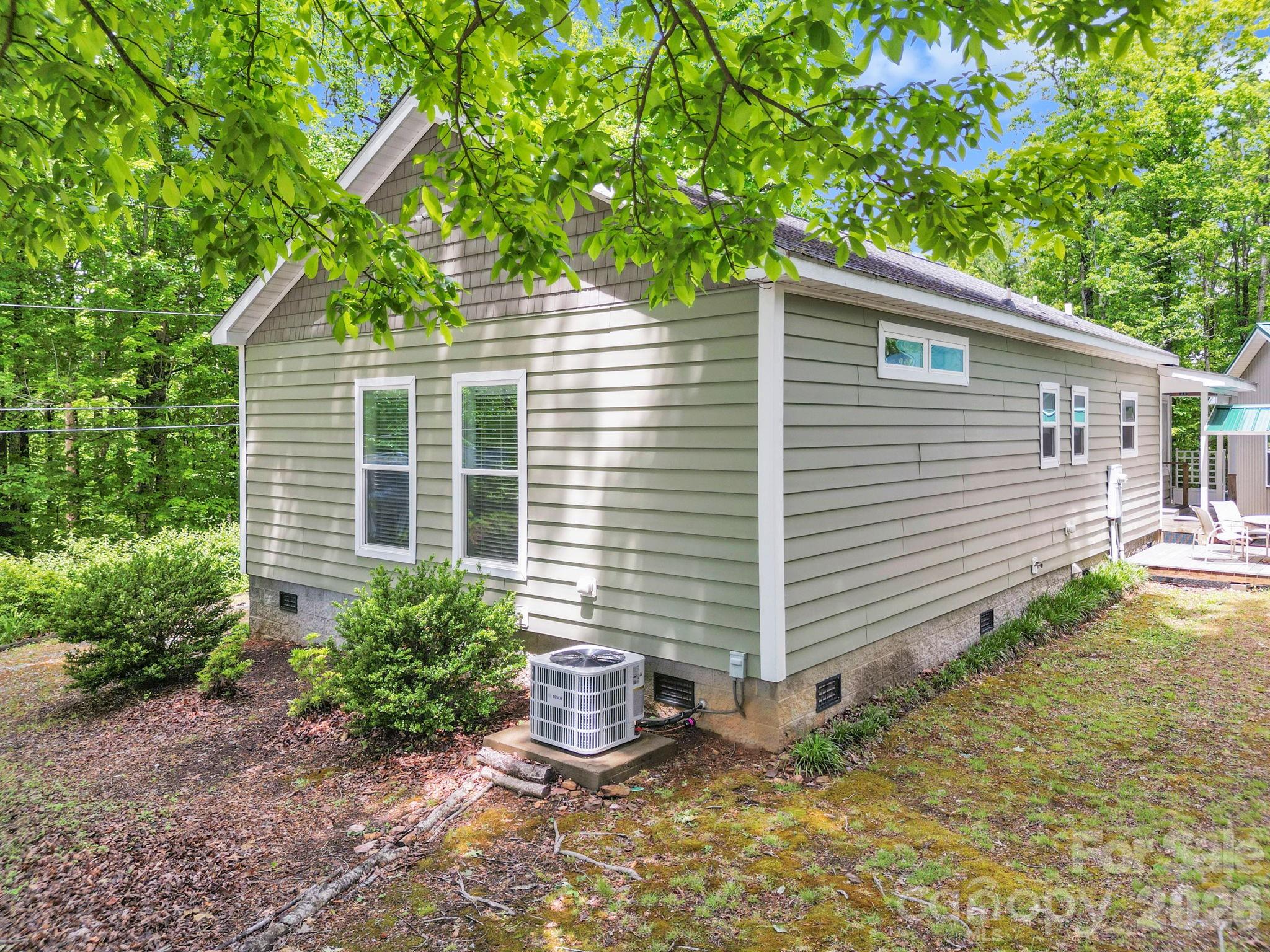 189 Friendly Circle Property Photo 29
