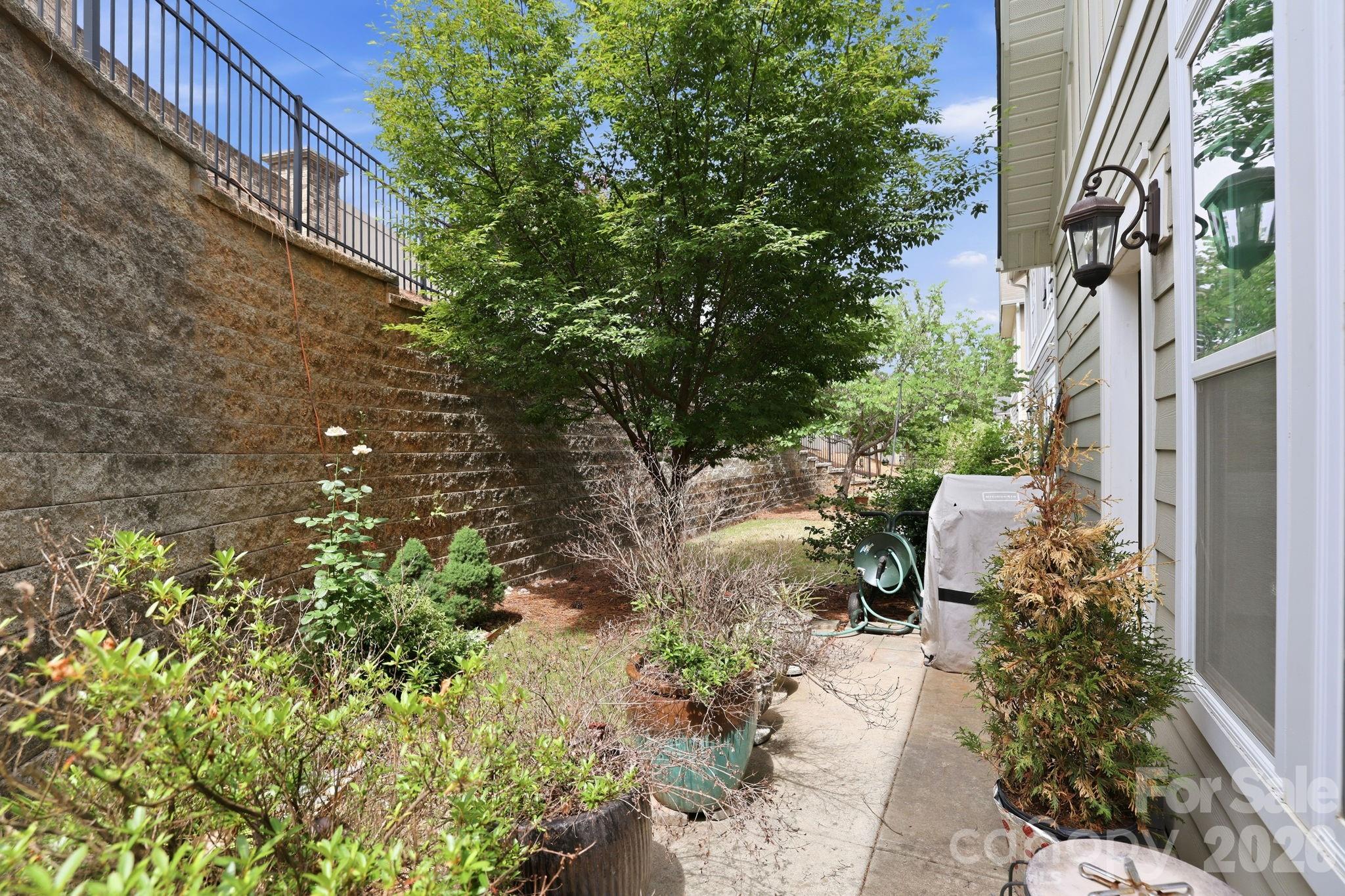 16148 Lost Canyon Way 10 Property Photo 27