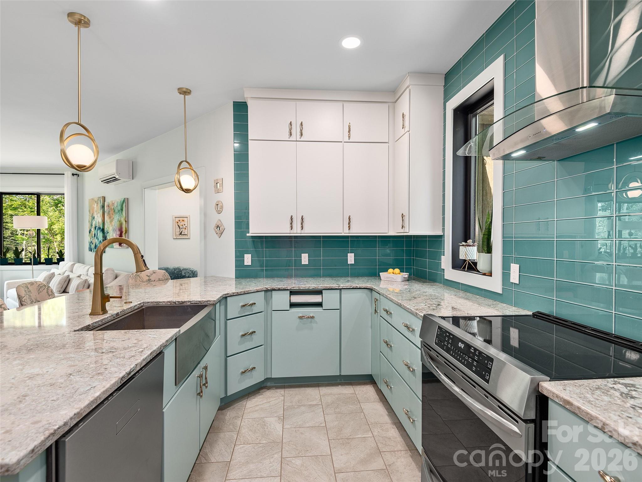 184 Sandys Home Place Property Photo 8