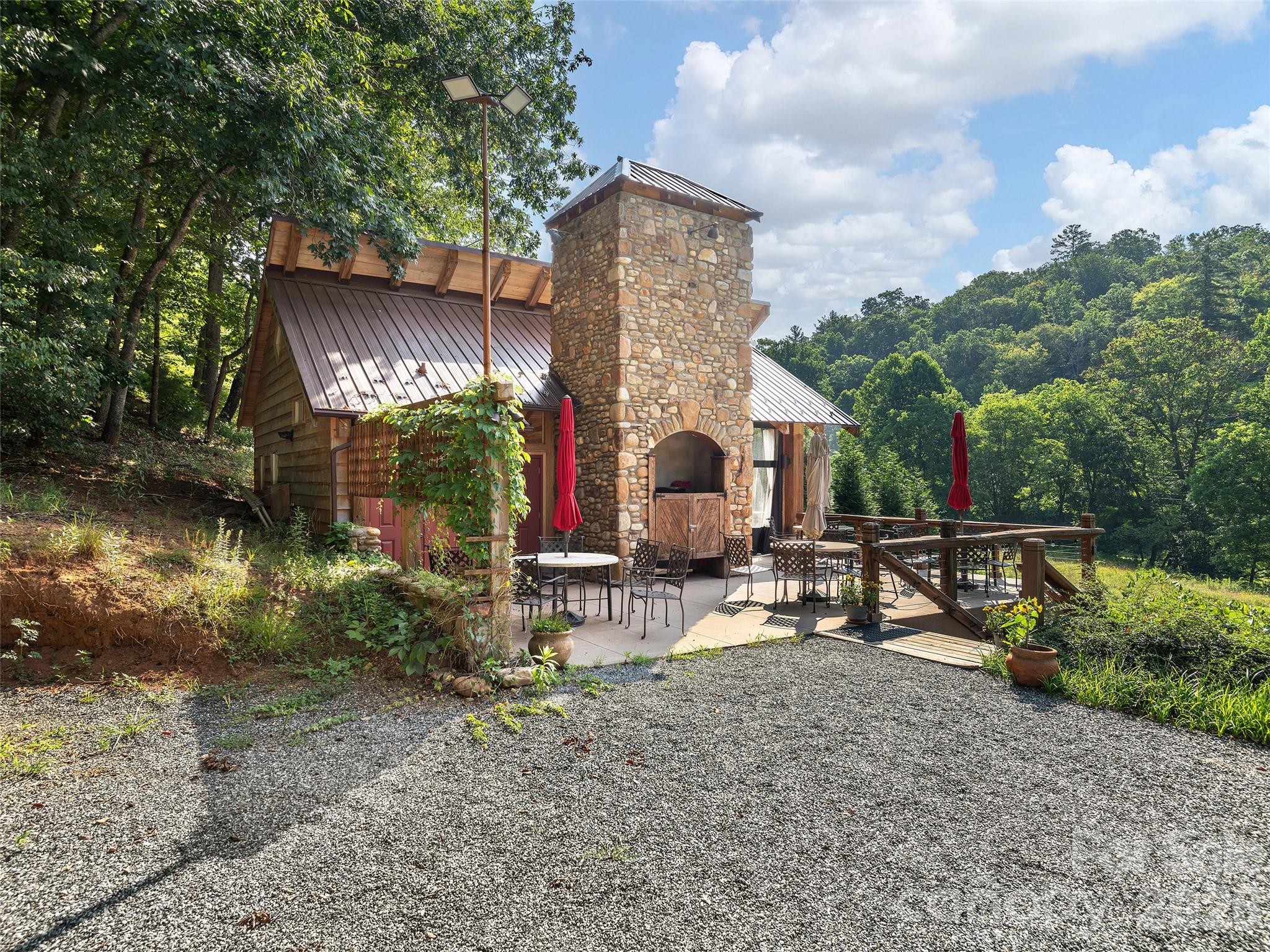 184 Sandys Home Place Property Photo 34