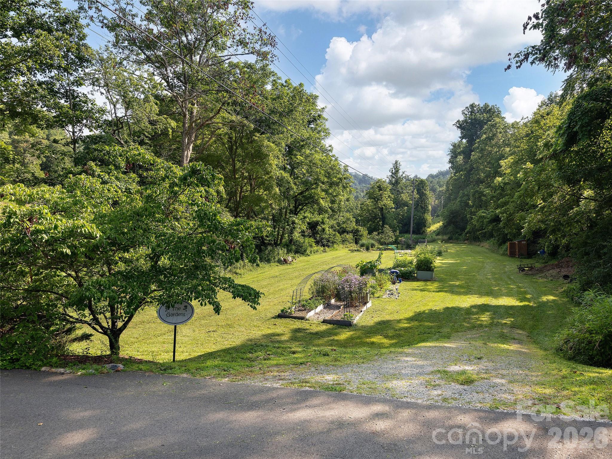 184 Sandys Home Place Property Photo 37