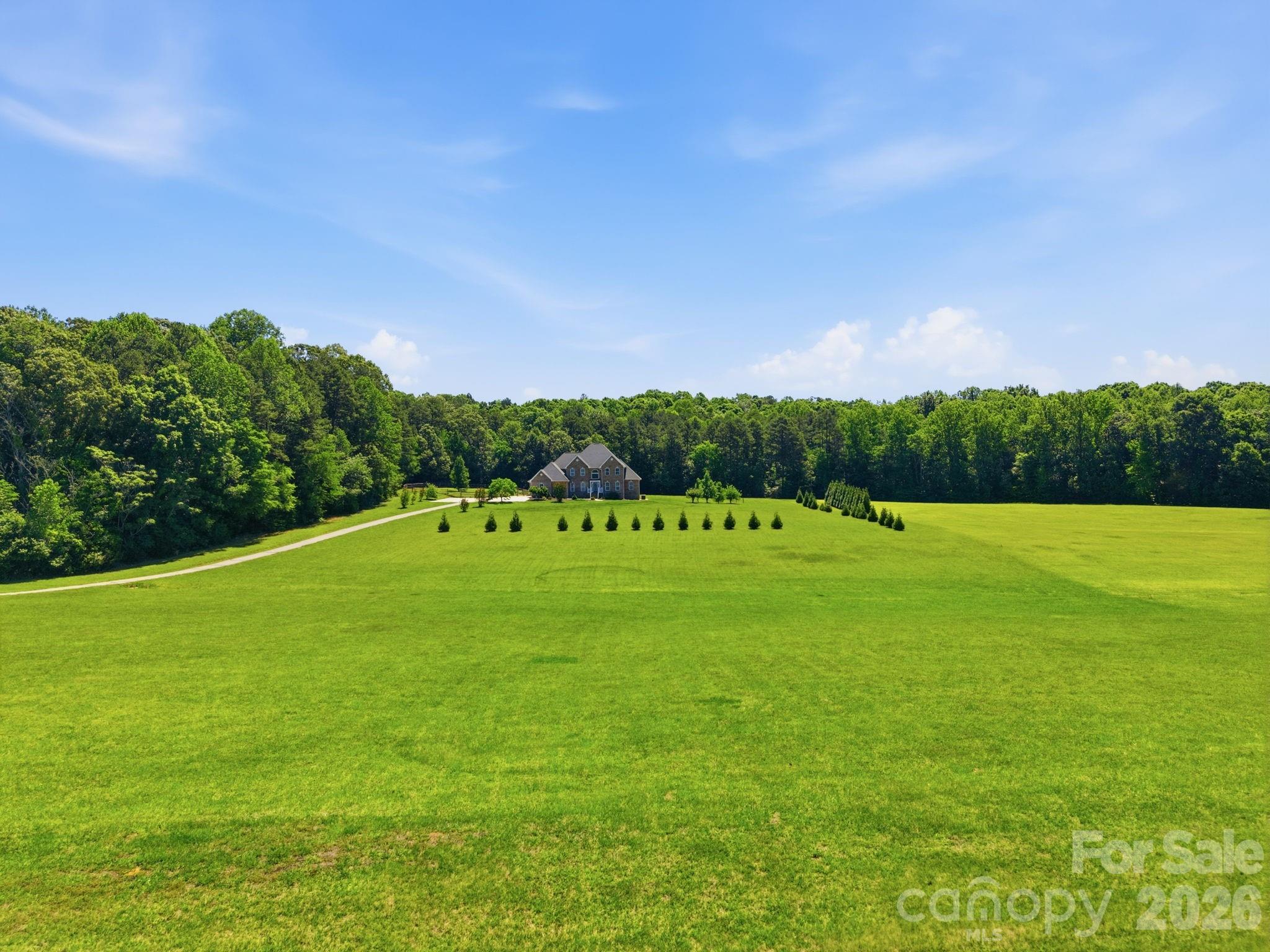1434 Steeplechase Drive Property Photo 3