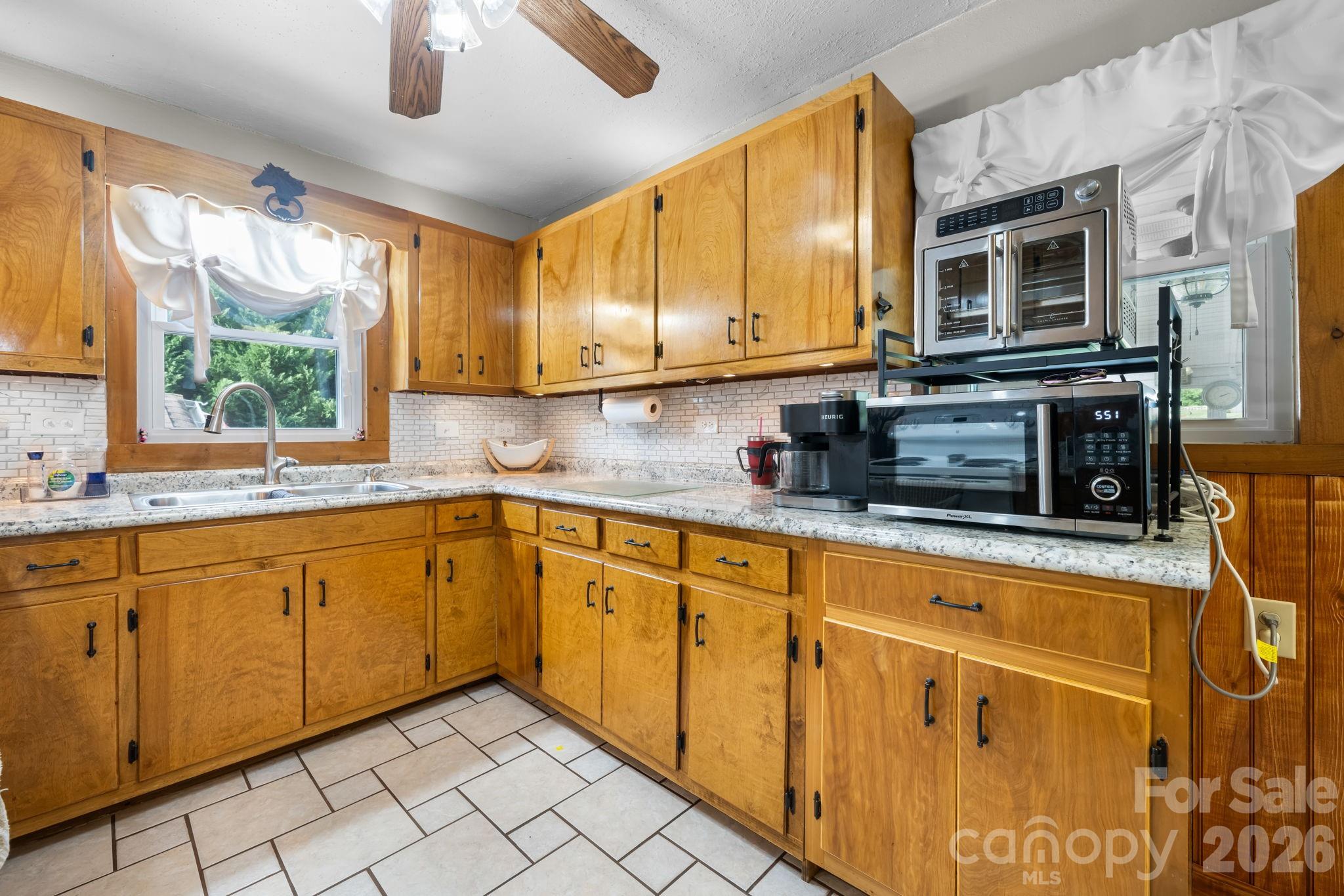 2582 Startown Road Property Photo 12