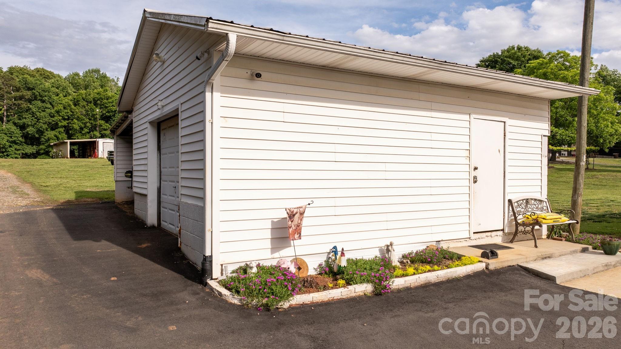 2582 Startown Road Property Photo 23