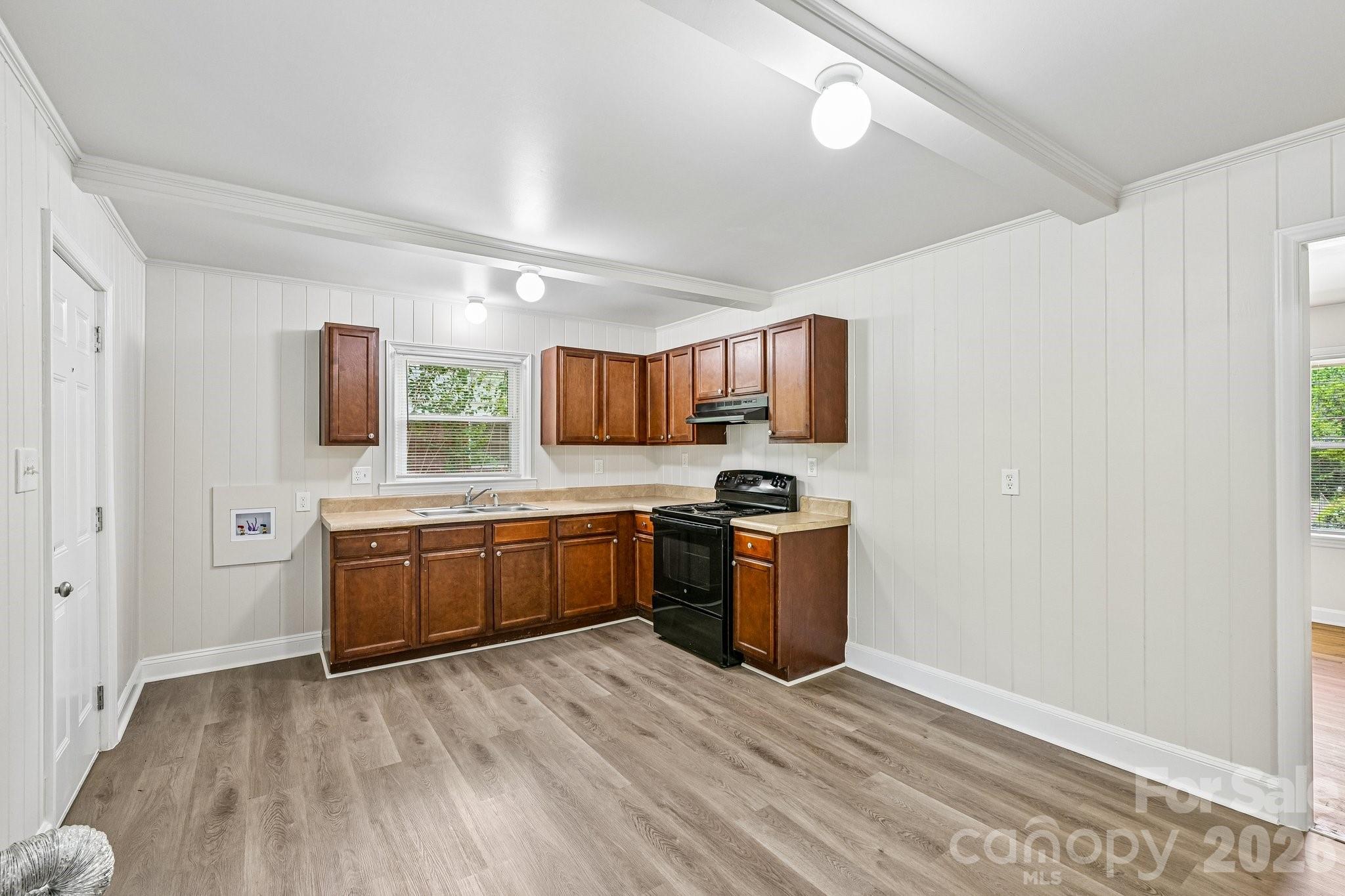 3935 Crestridge Drive Property Photo 12