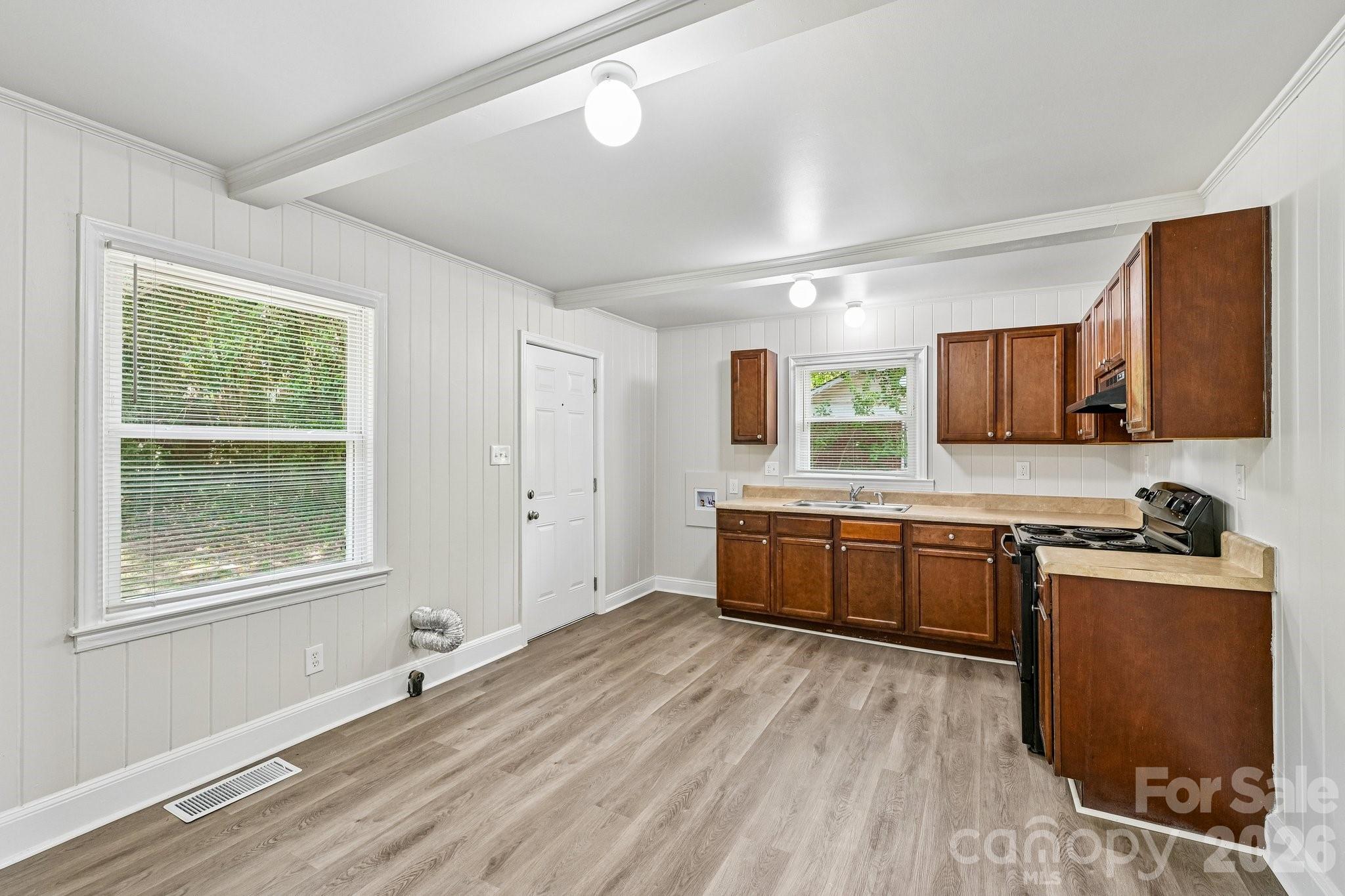 3935 Crestridge Drive Property Photo 14