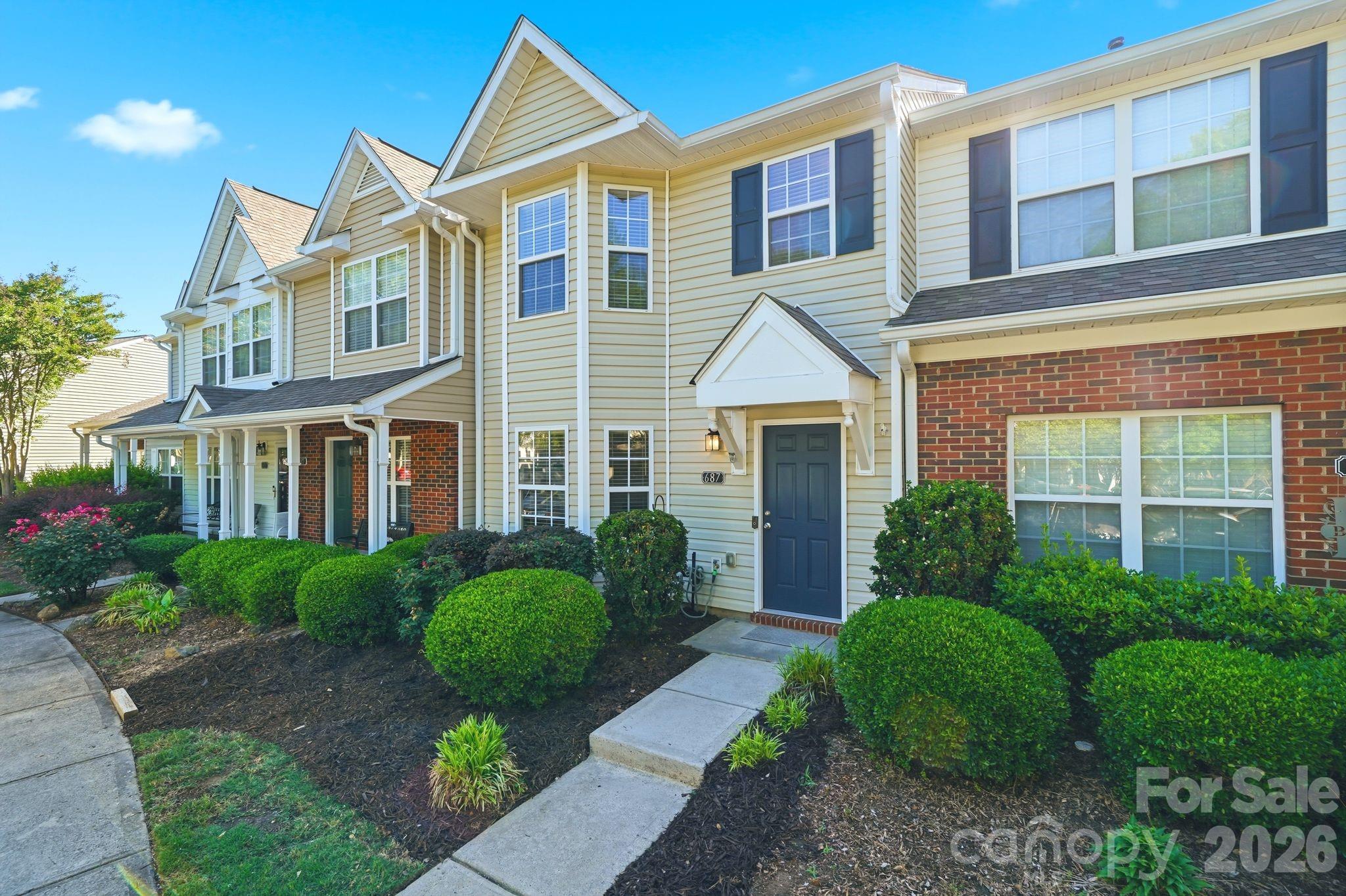 687 Rock Lake Glen Property Photo 1