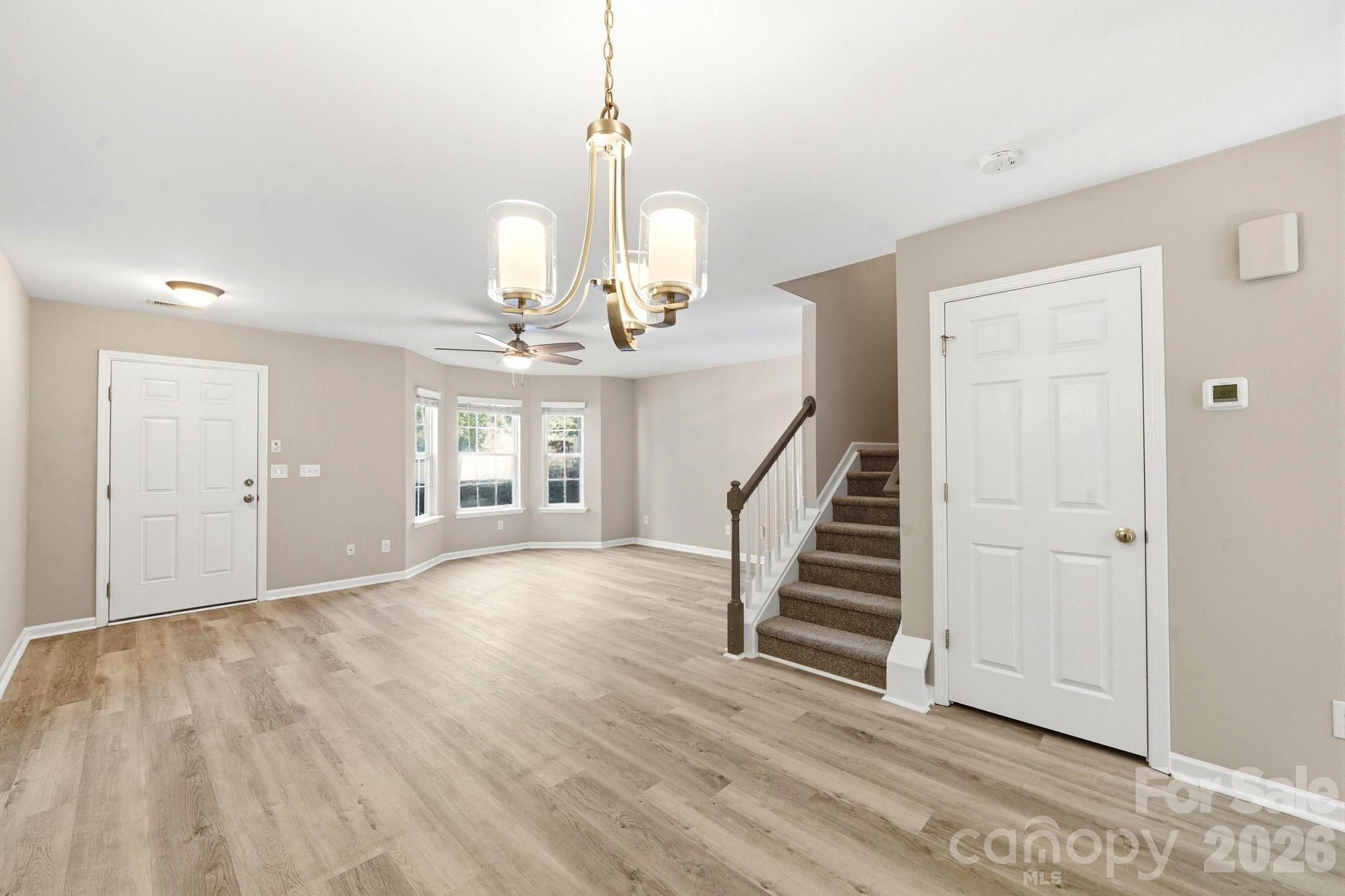 687 Rock Lake Glen Property Photo 4
