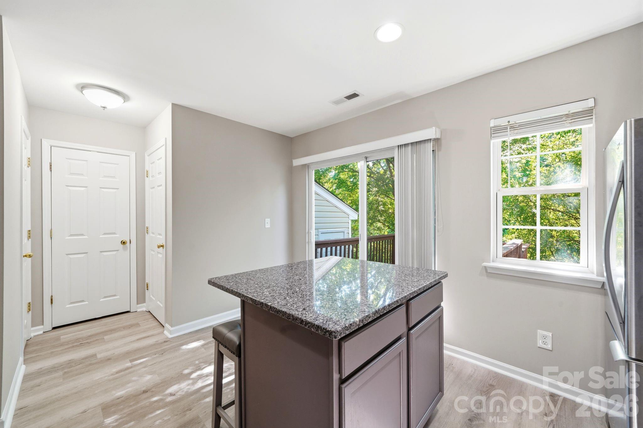 687 Rock Lake Glen Property Photo 15