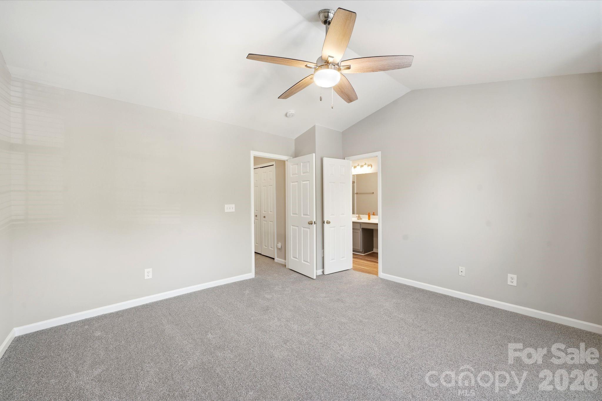 687 Rock Lake Glen Property Photo 27