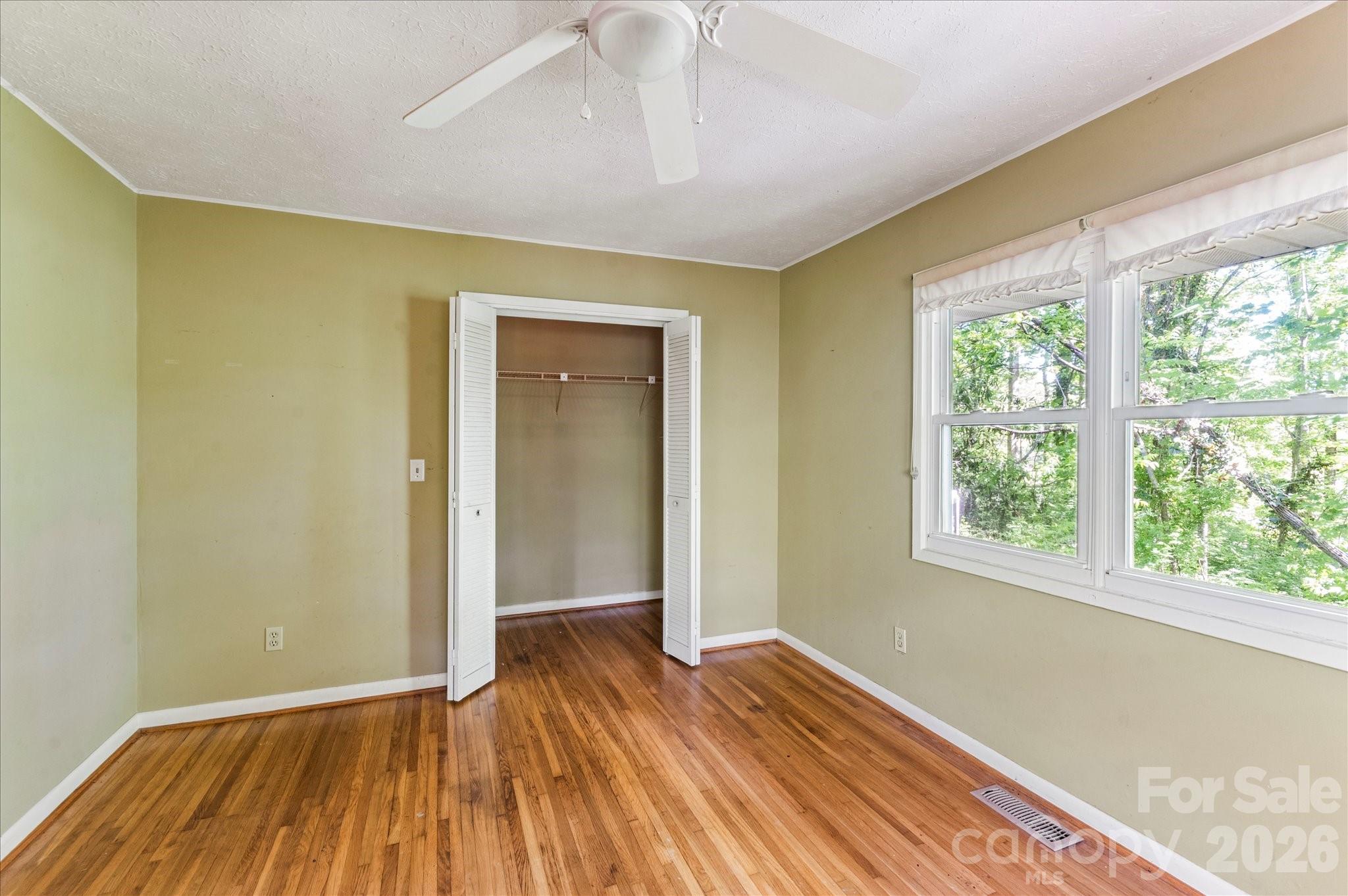 147 Barberry Heights Drive Property Photo 4