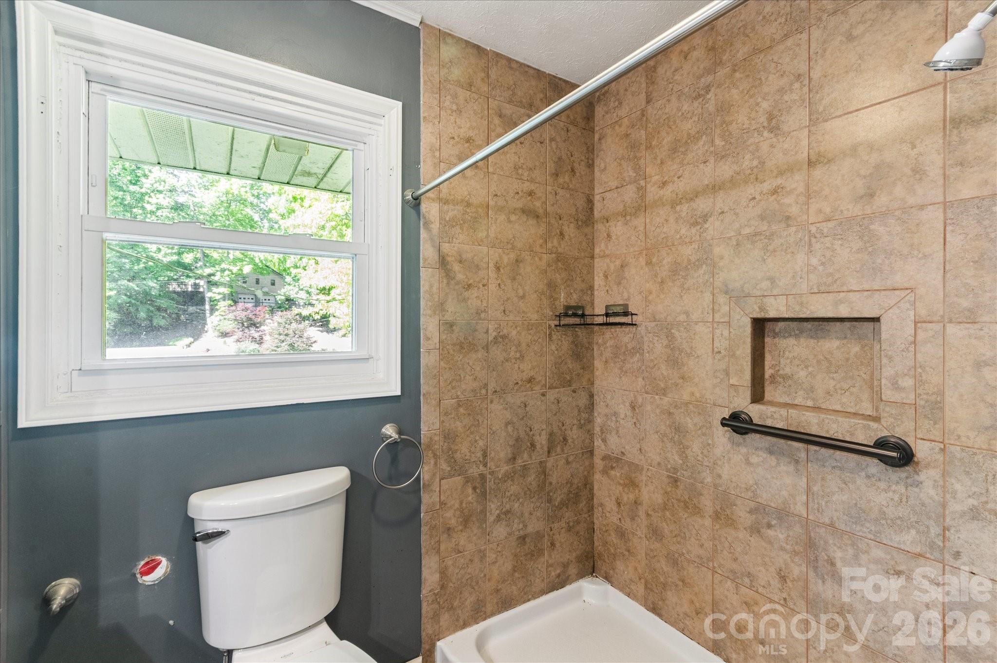 147 Barberry Heights Drive Property Photo 15