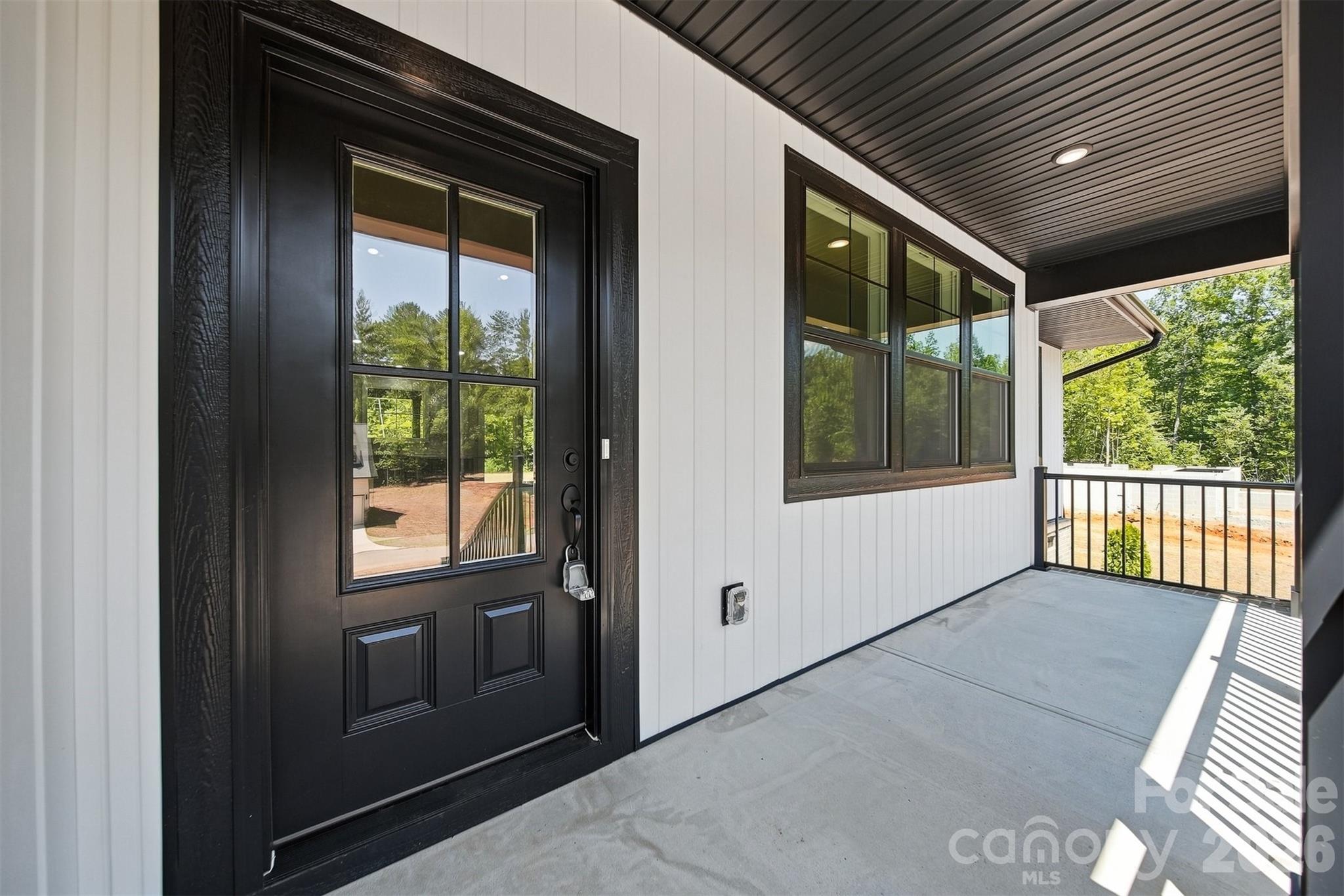 2435 Kimberly Avenue Property Photo 4