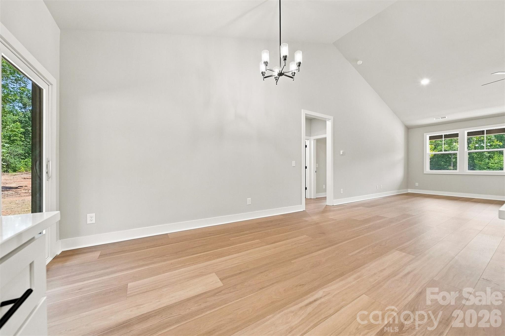 2435 Kimberly Avenue Property Photo 13