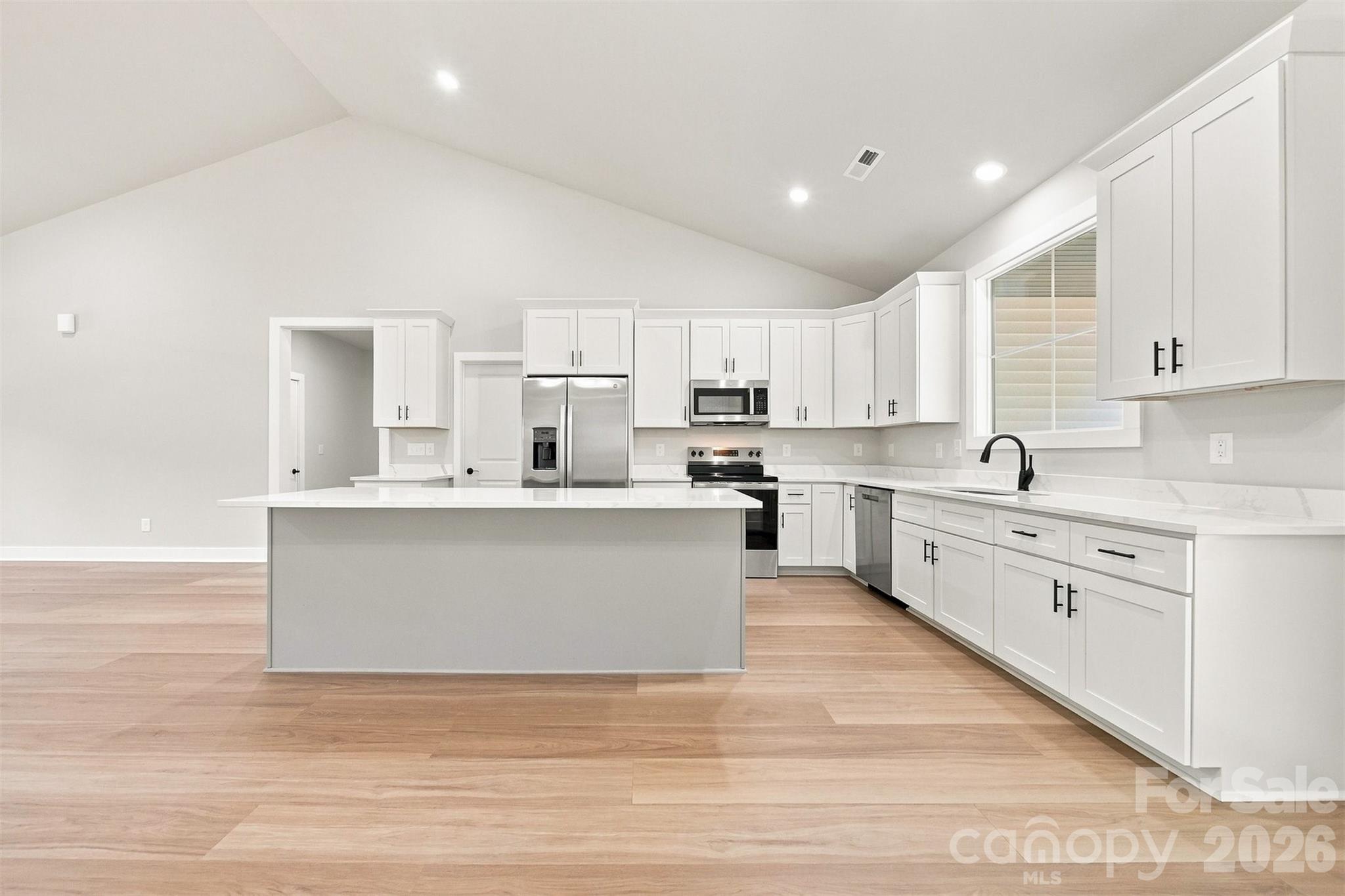 2435 Kimberly Avenue Property Photo 15