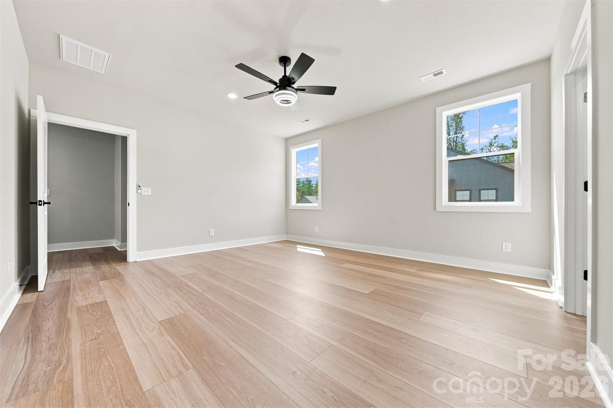 2435 Kimberly Avenue Property Photo 23