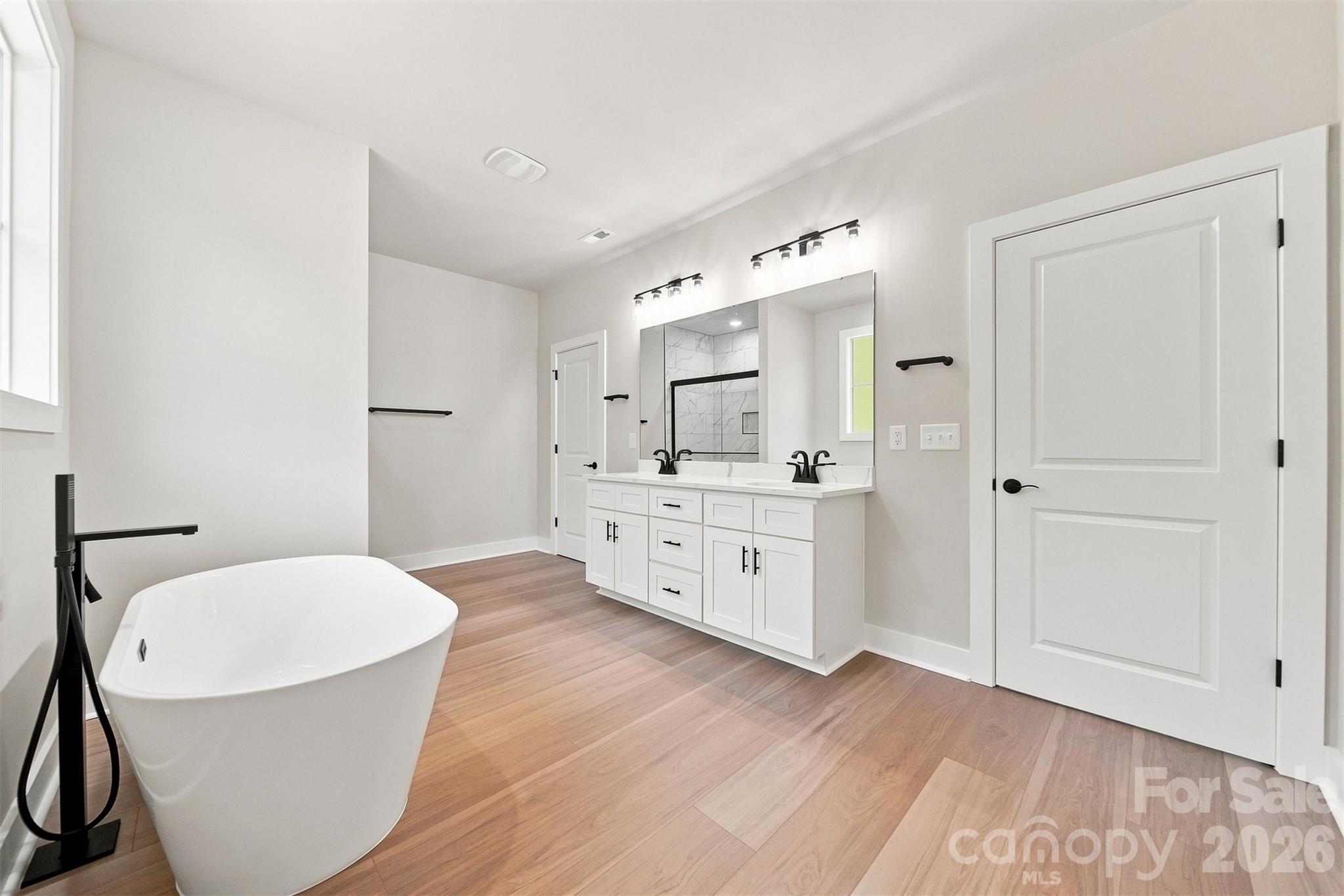 2435 Kimberly Avenue Property Photo 26