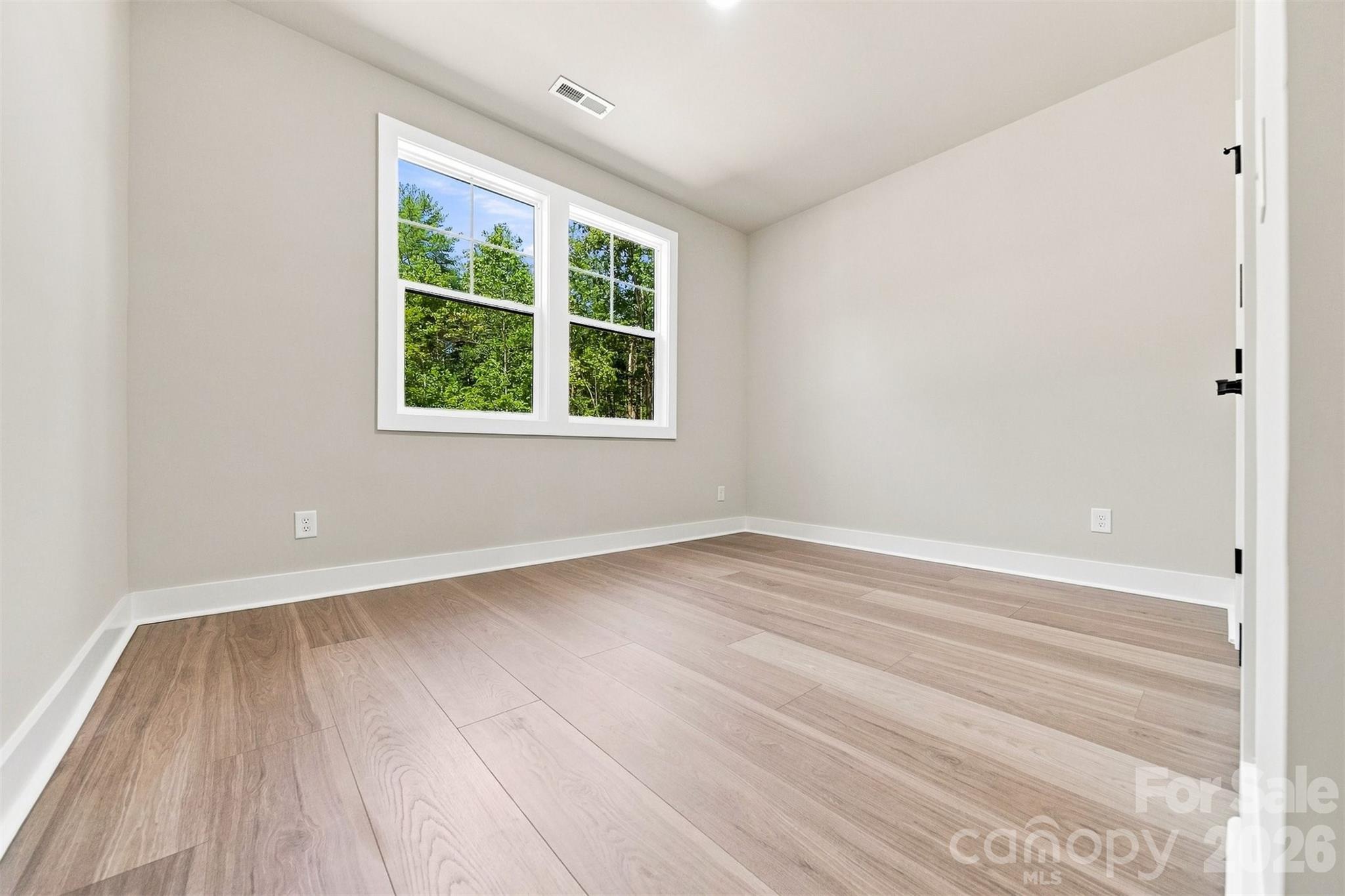 2435 Kimberly Avenue Property Photo 29