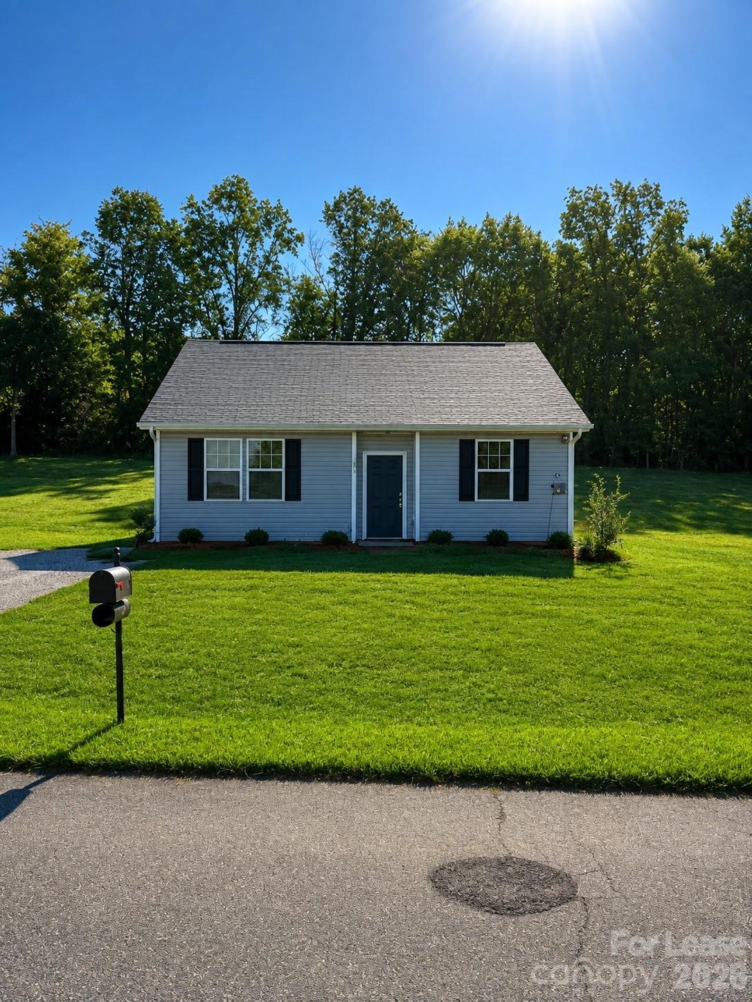 106 Titanium Drive Property Photo 1