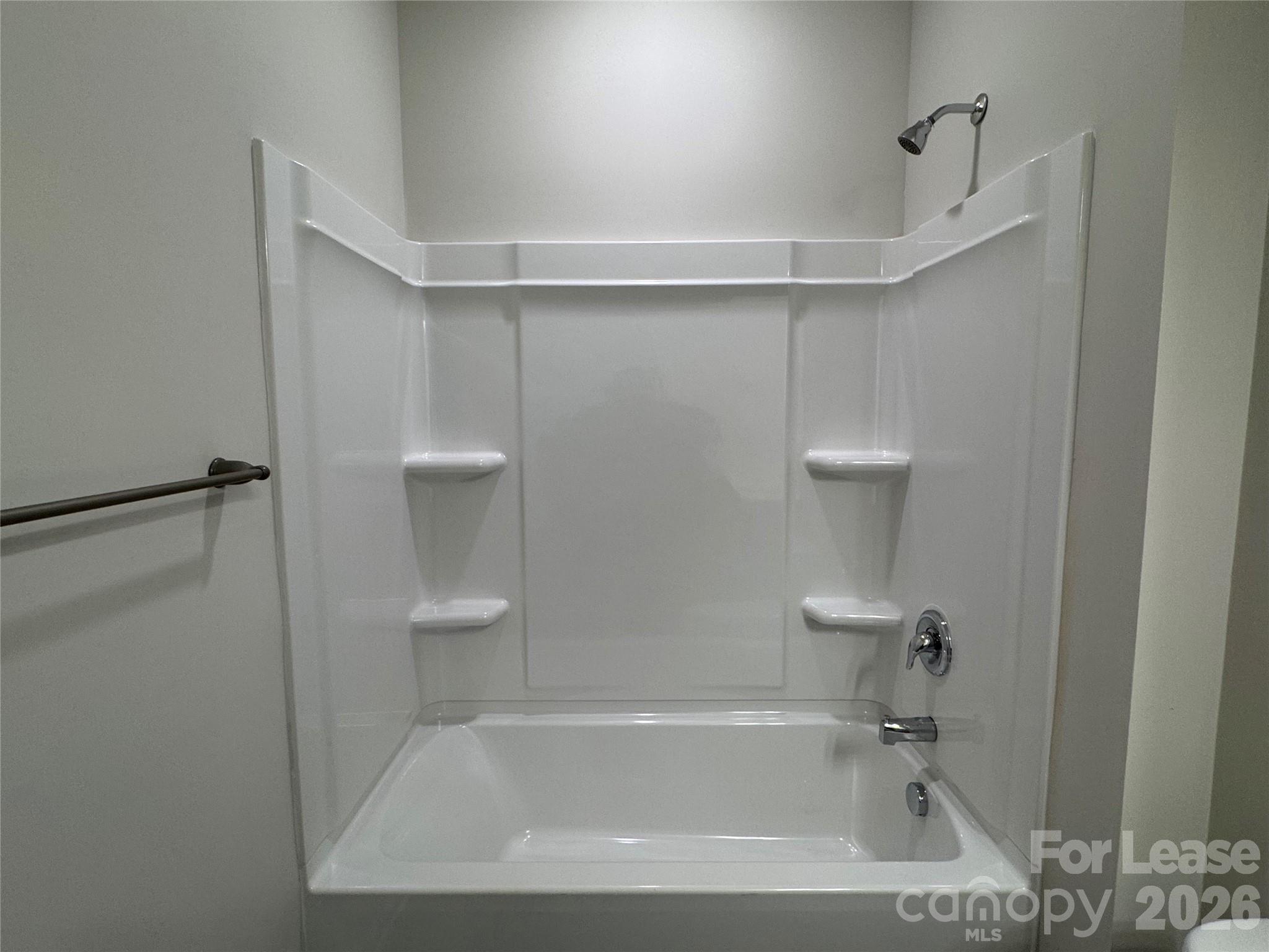 106 Titanium Drive Property Photo 5