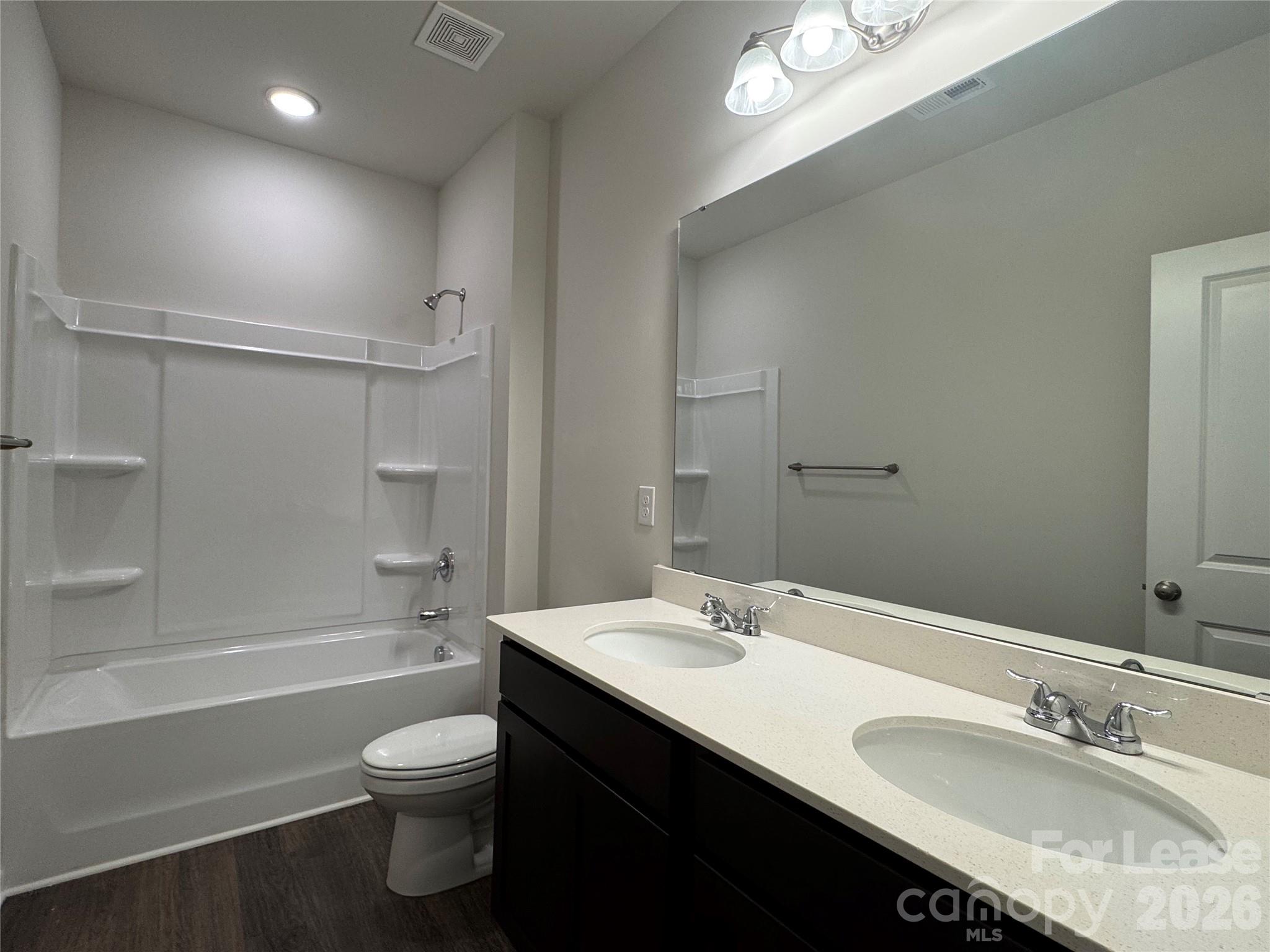 106 Titanium Drive Property Photo 6