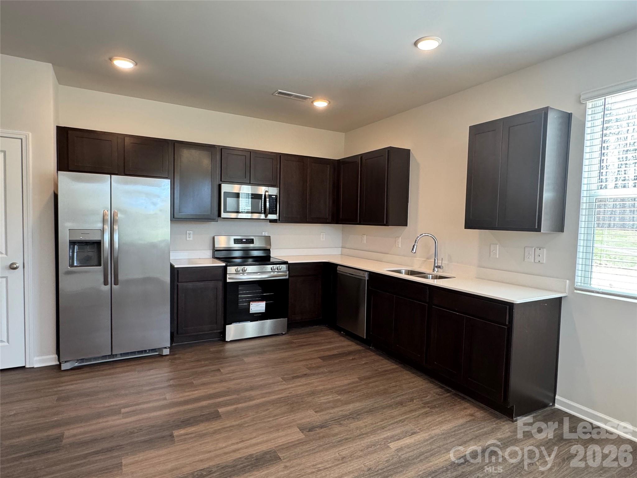 106 Titanium Drive Property Photo 12