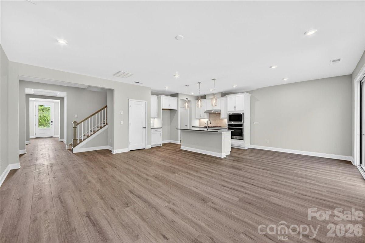 175 Landy Street Property Photo 4