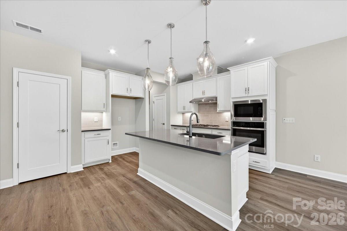 175 Landy Street Property Photo 6