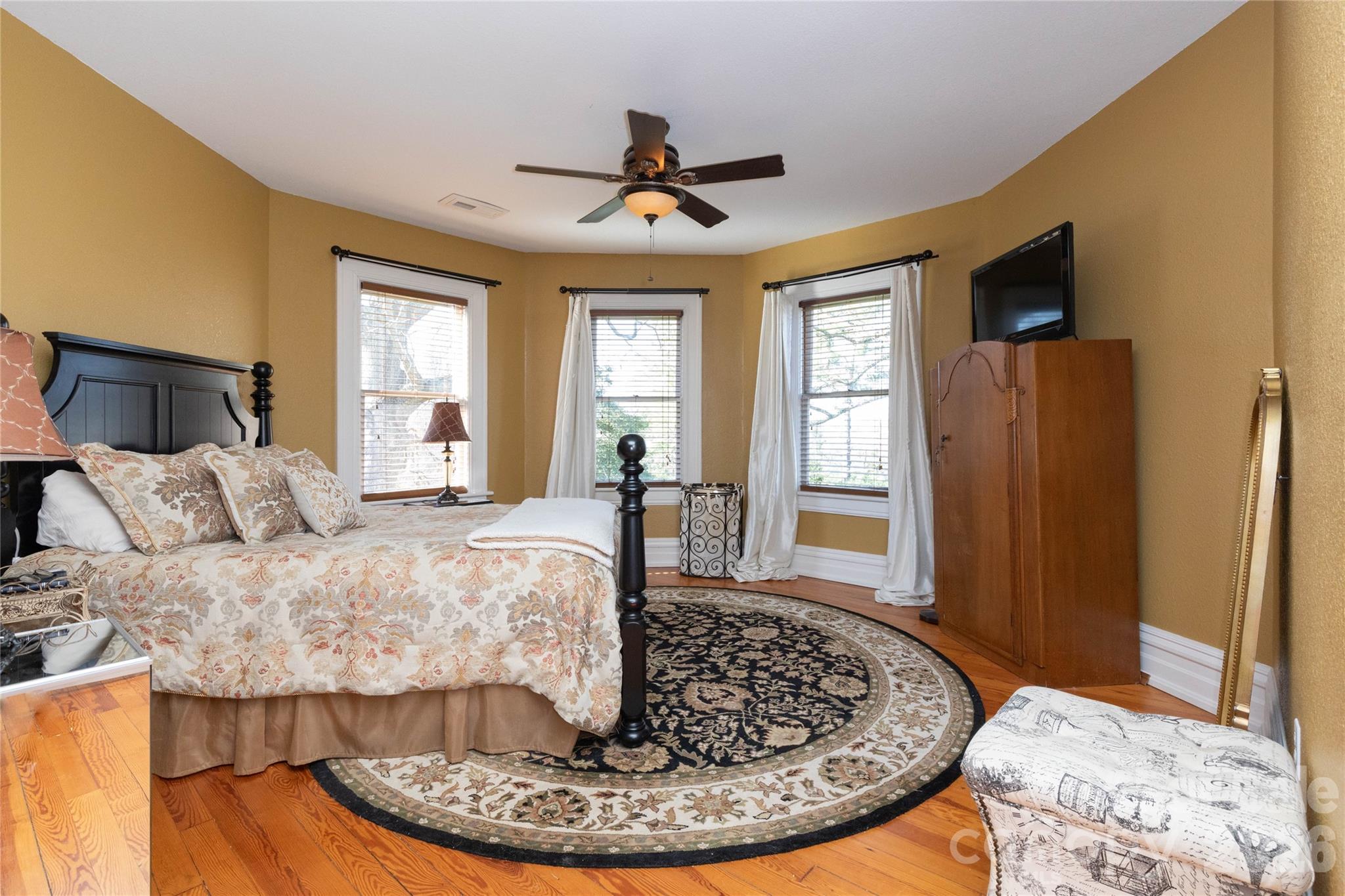 129 Woolsey Heights Property Photo 34