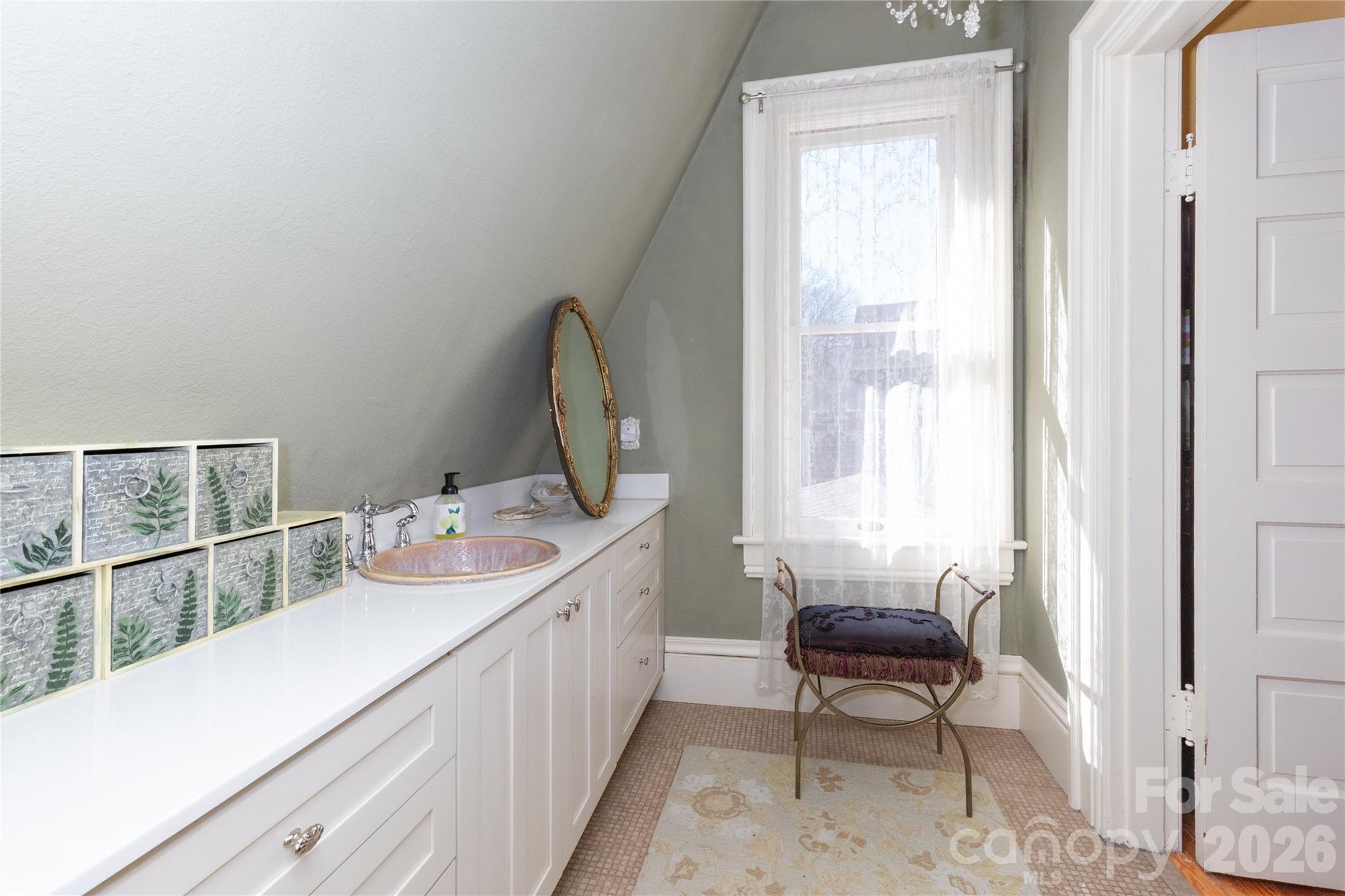 129 Woolsey Heights Property Photo 37