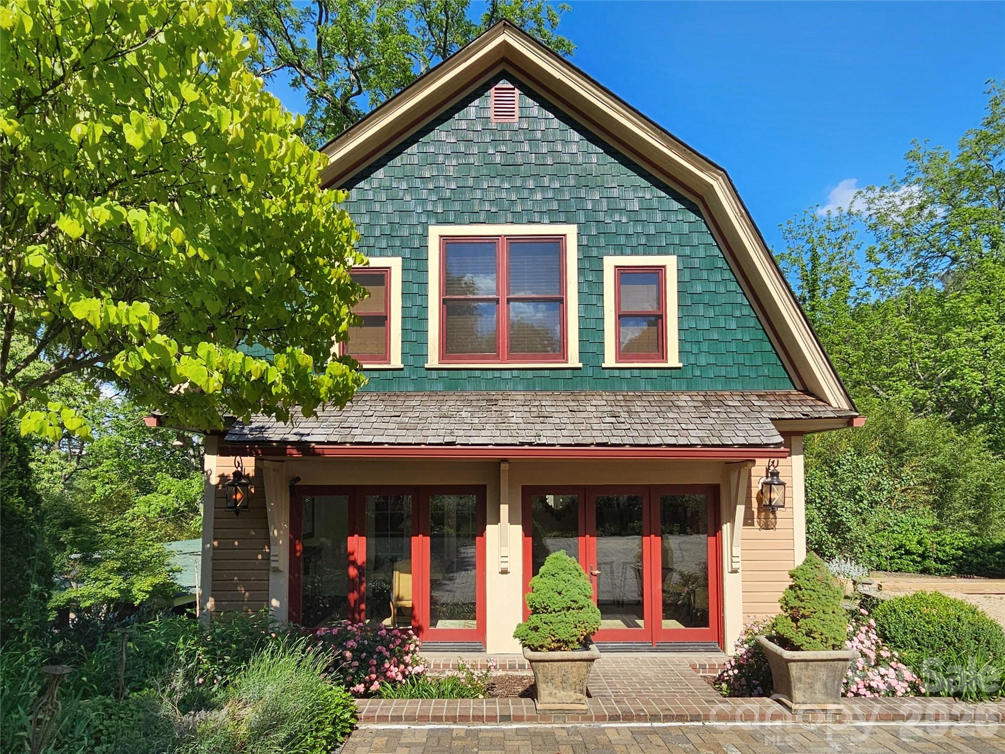 129 Woolsey Heights Property Photo 42