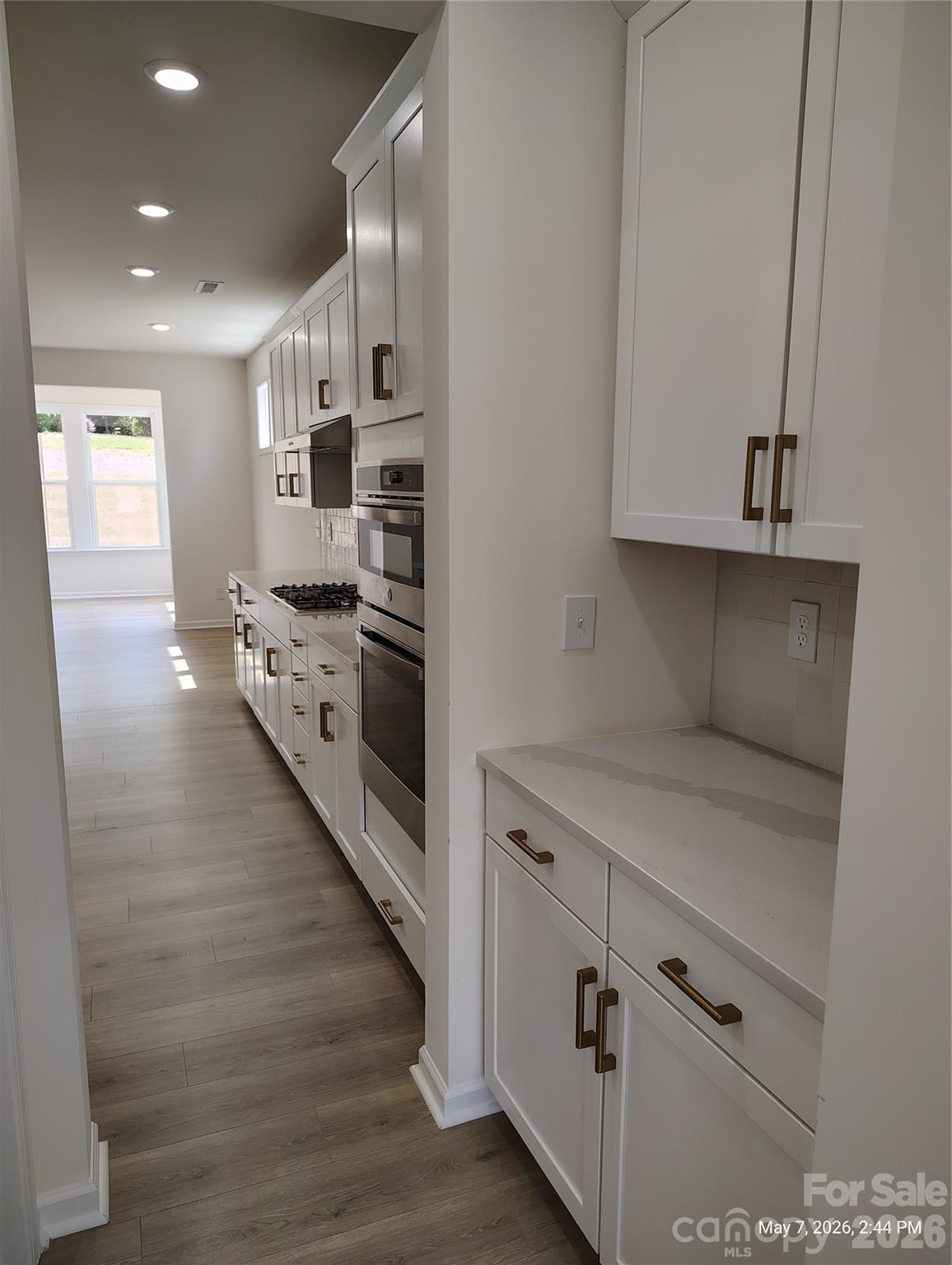 165 Winterberry Street Property Photo 9